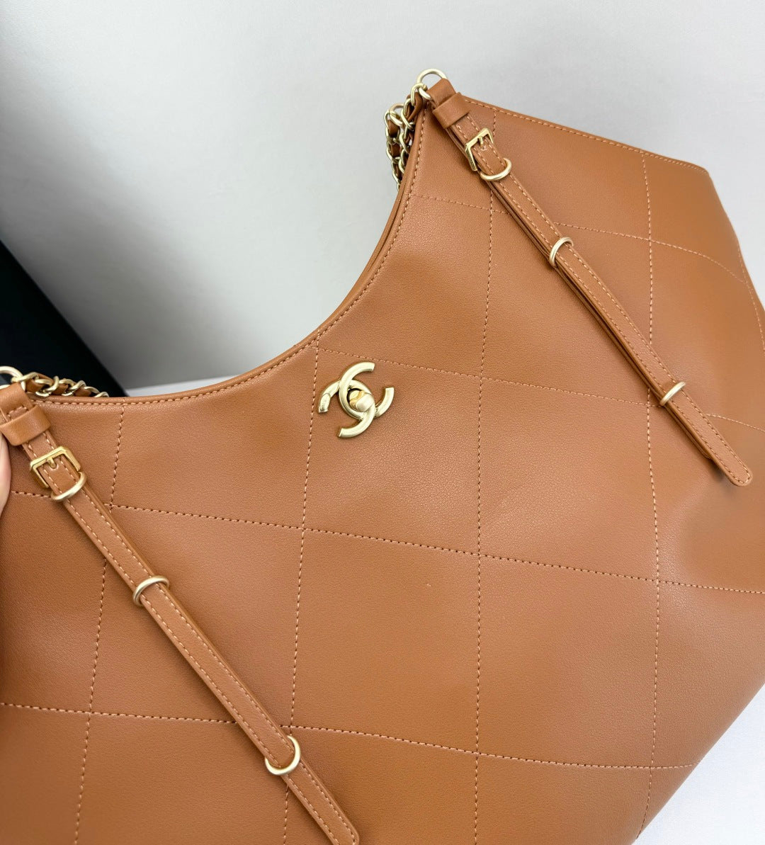 B1P46C11 Popular leather bag
