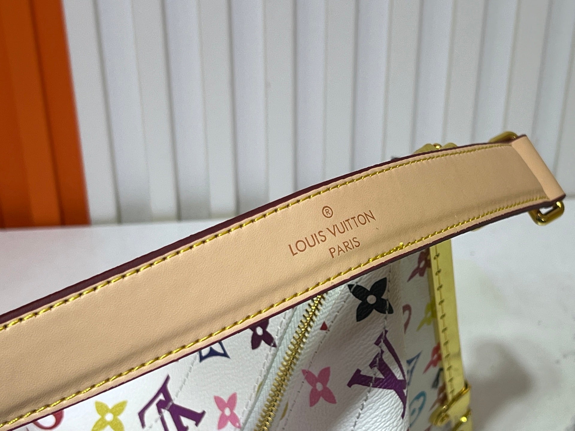 B1W35E100 Popular   leather bag