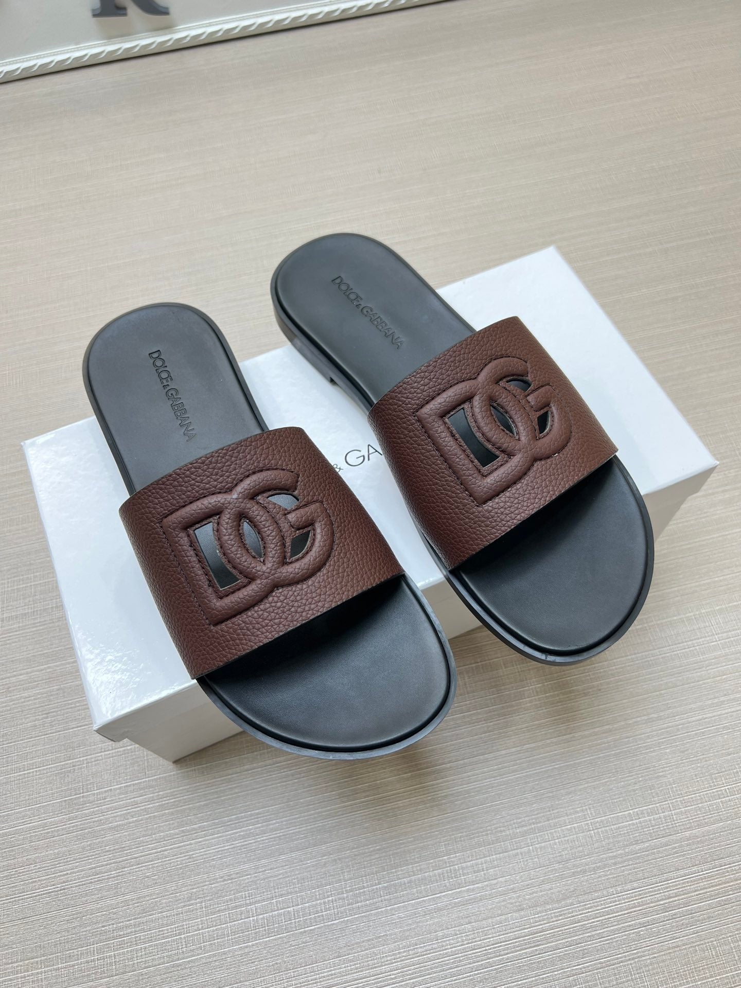 Z5ZA65 Popular slippers