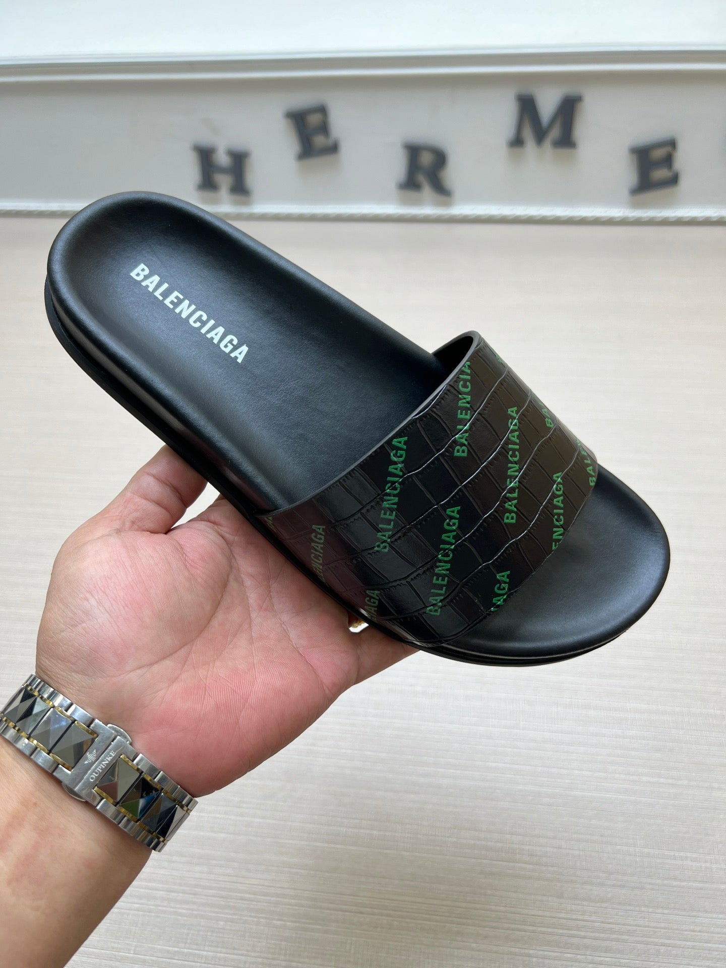 Z5ZJ99 Popular slippers