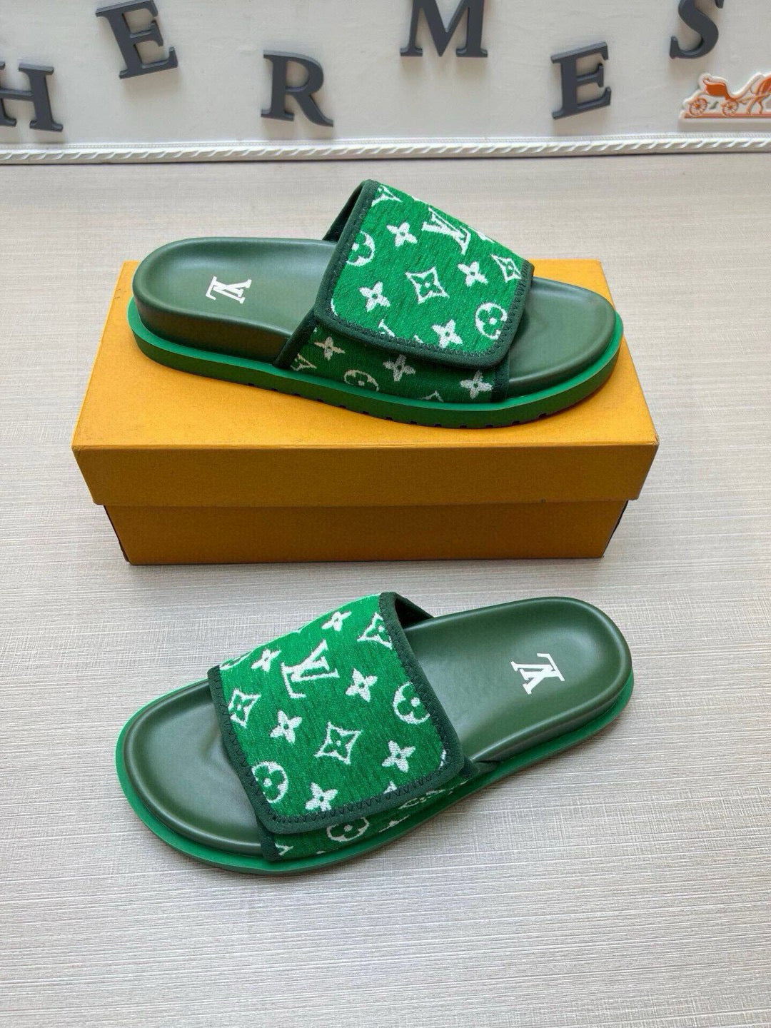 Z5QE4 Popular Slippers
