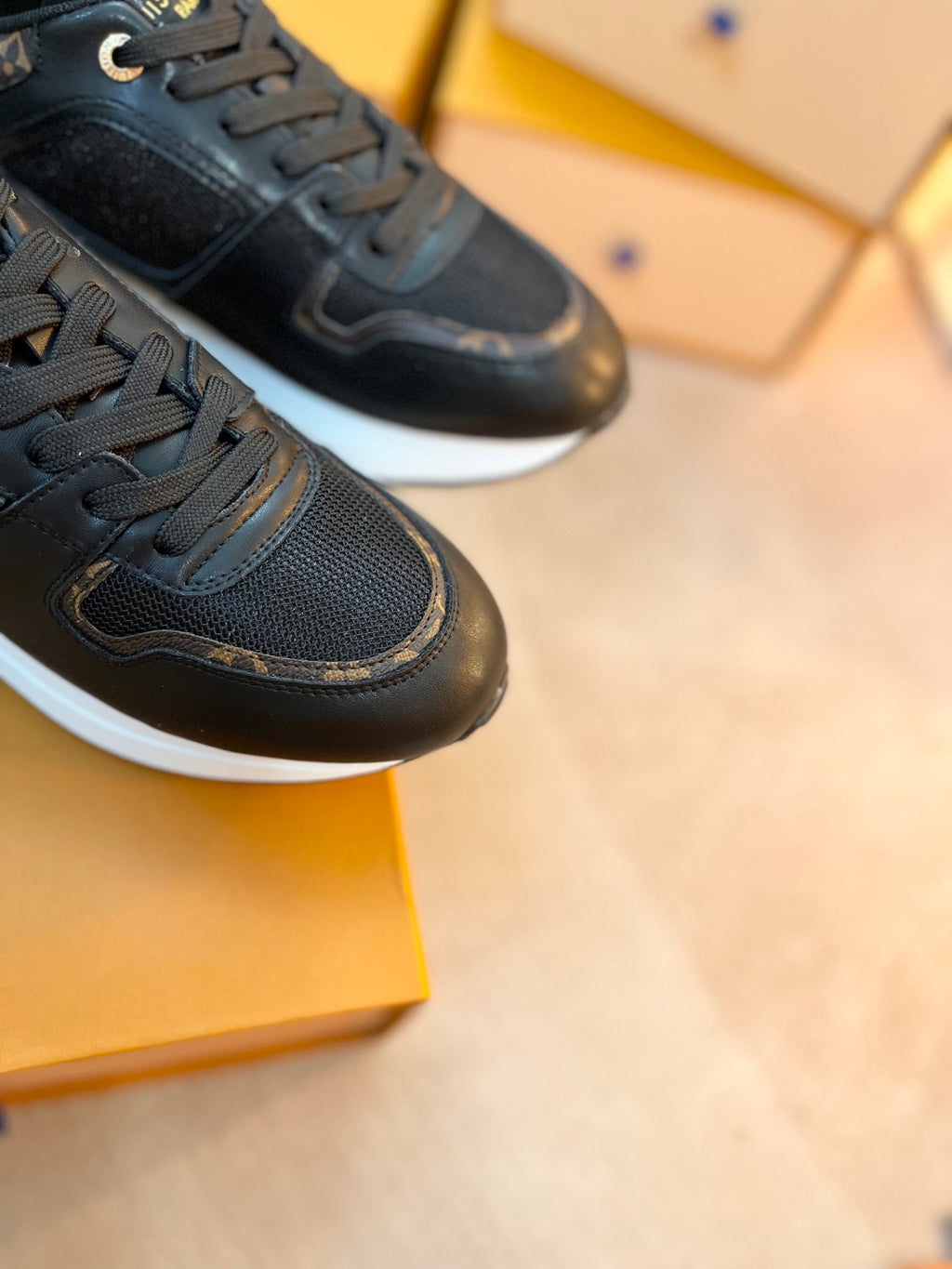 Z2P36E58 Popular high-quality leather Shoes
