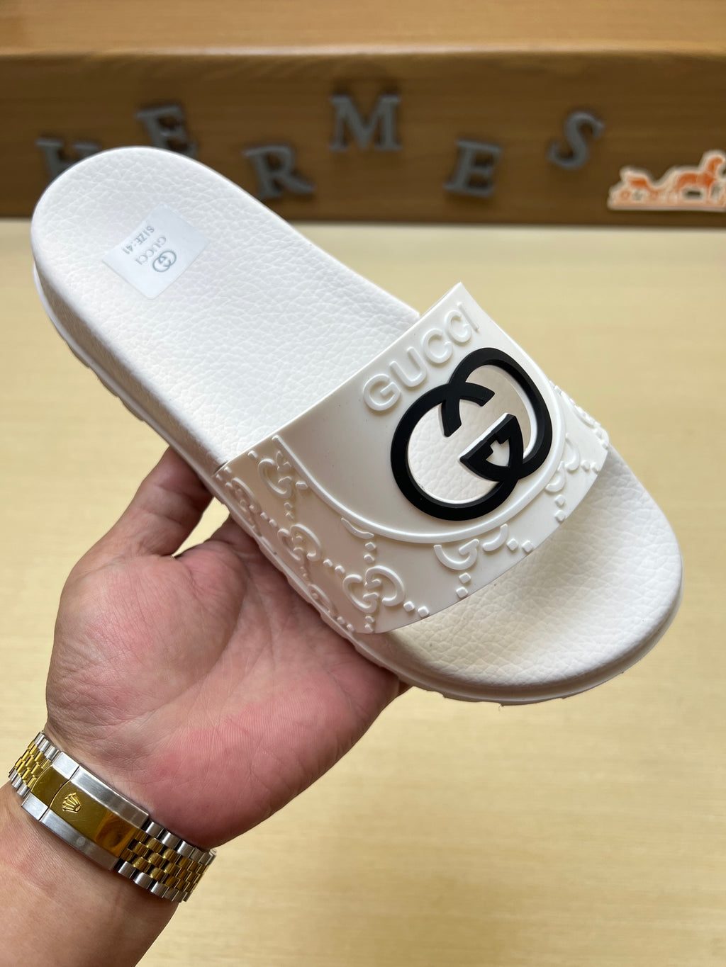 Z5X76B6  Popular slippers