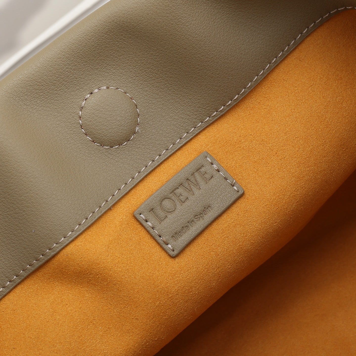 B1R66A9 Popular leather bag