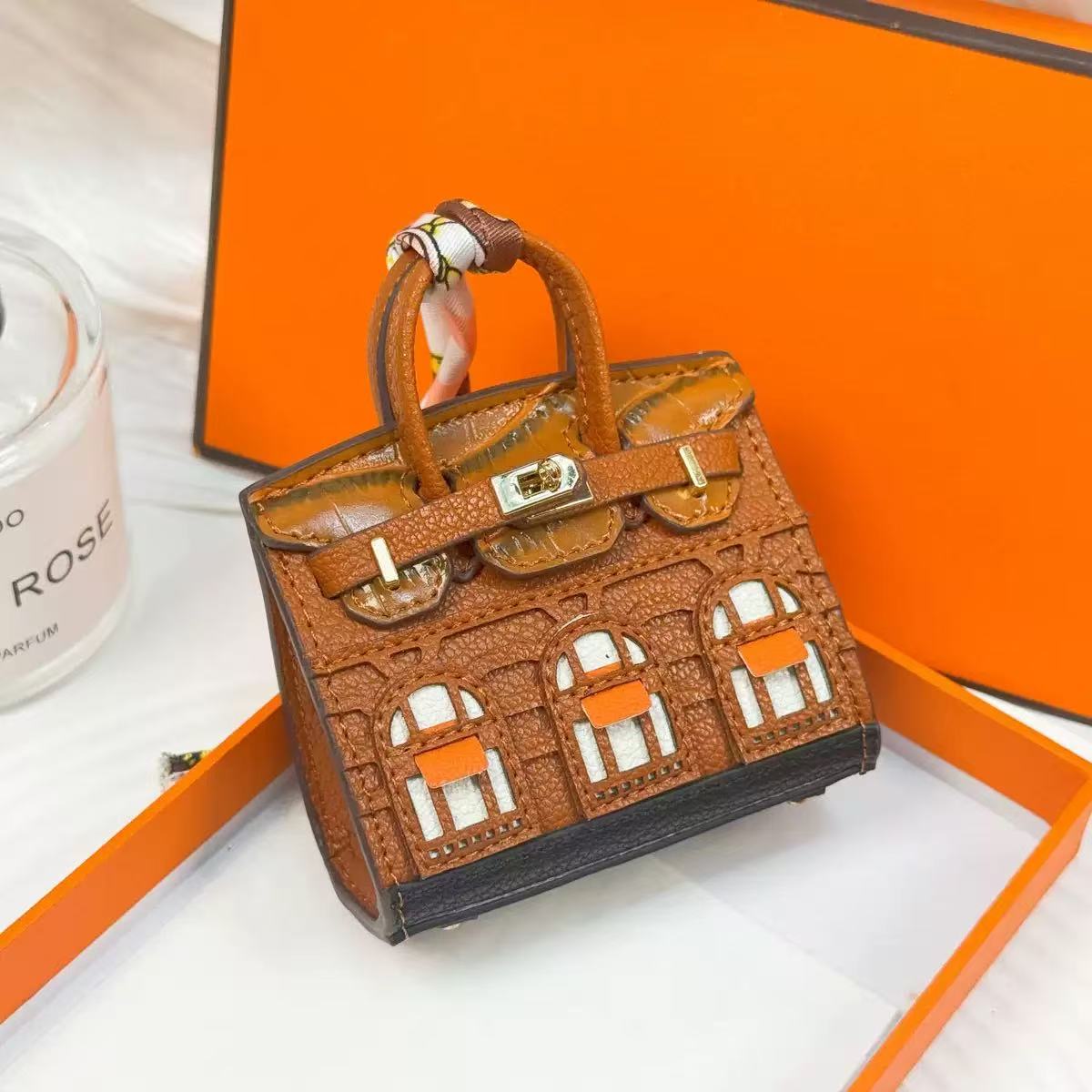 APN76H5 Popular bag 's charms accessories