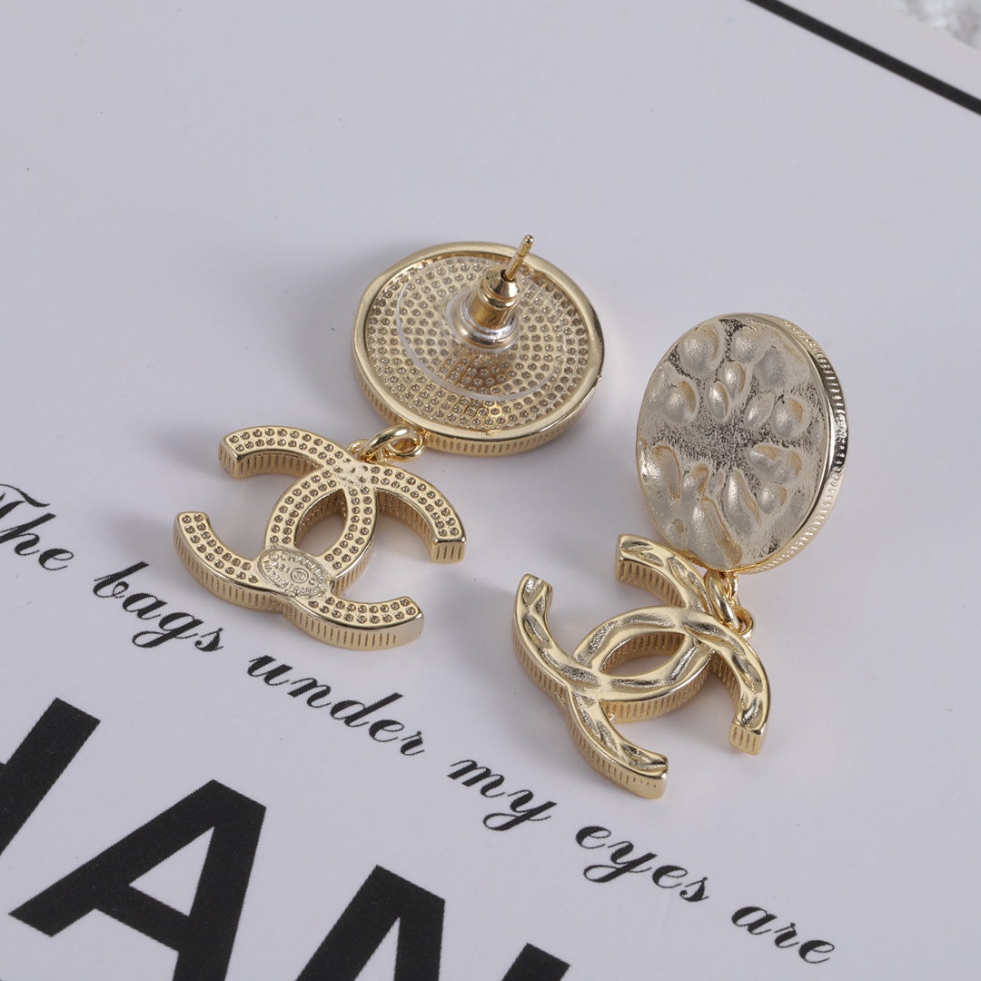 X1Q45C7E Popular Earrings