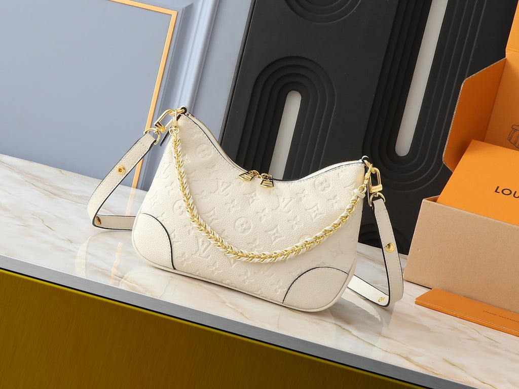 B1R76E49 Popular leather bag