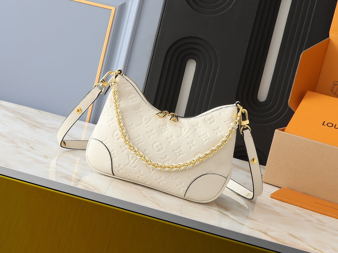 B1R76E49 Popular leather bag