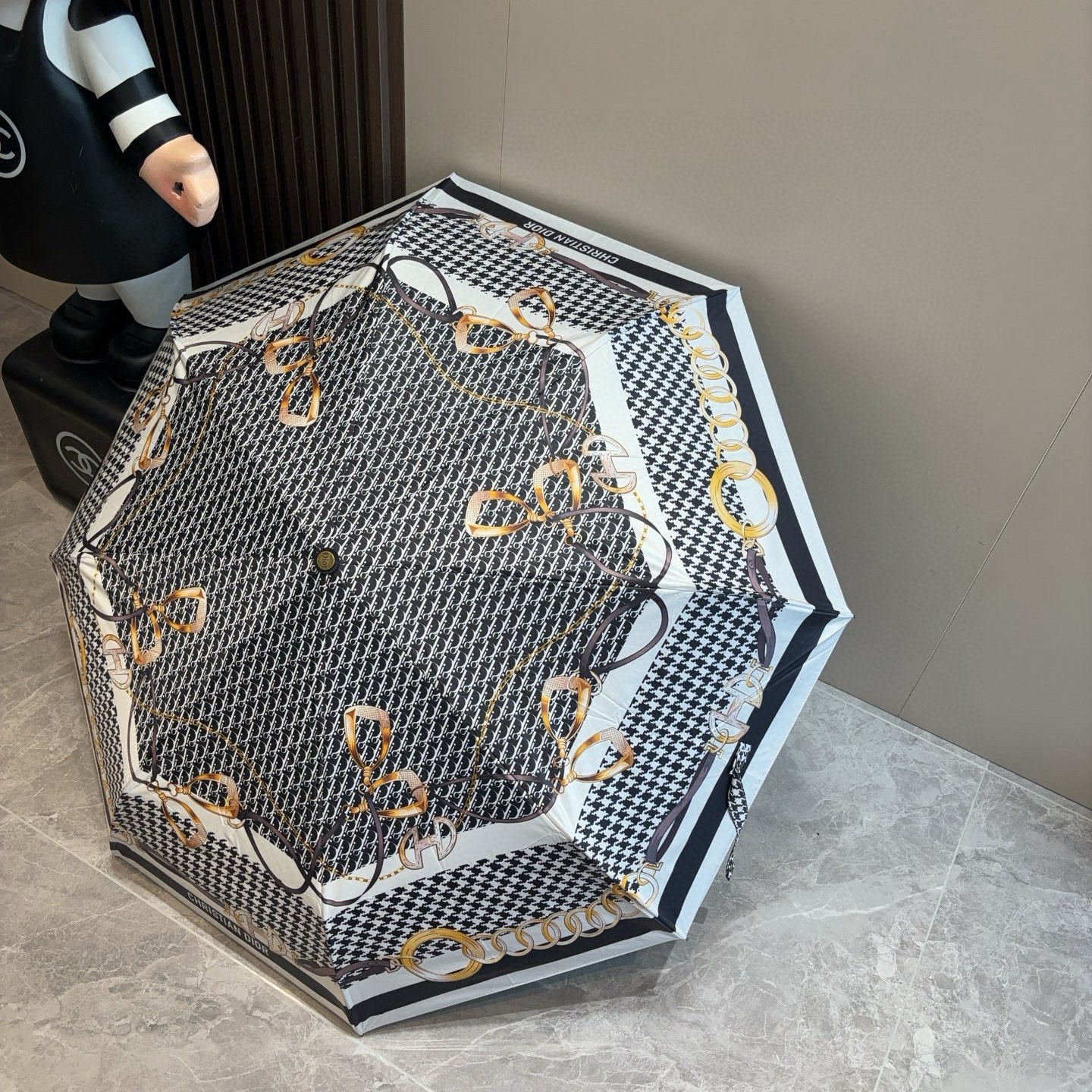 J1R85D79 Popular UV resistant umbrella