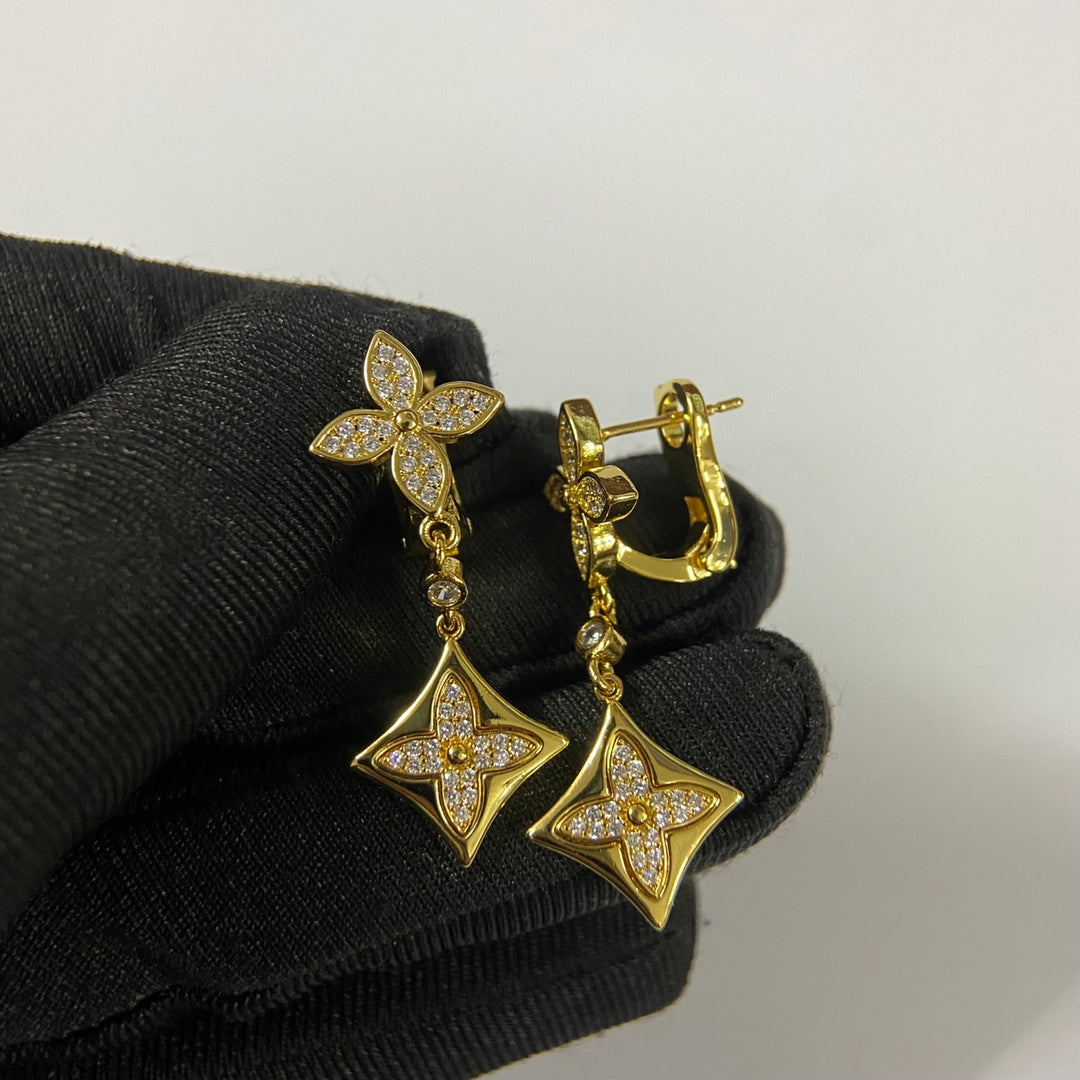 X5N76E16E Popular  Earrings, Bracelets