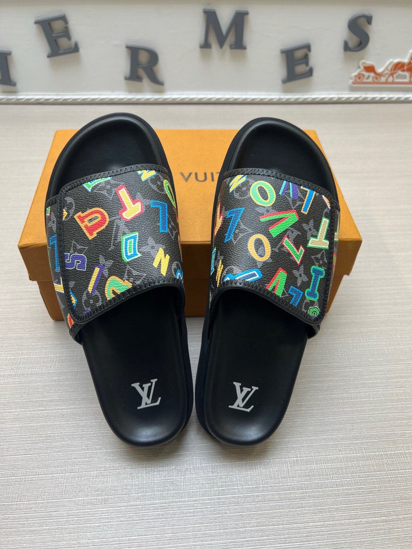 Z5WE247 Popular Slippers