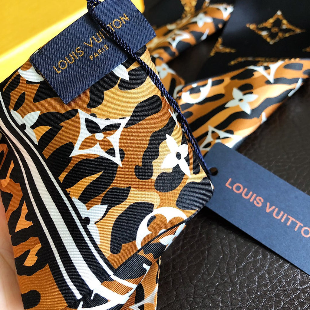 W1N86E3 Popular Silk Scarve