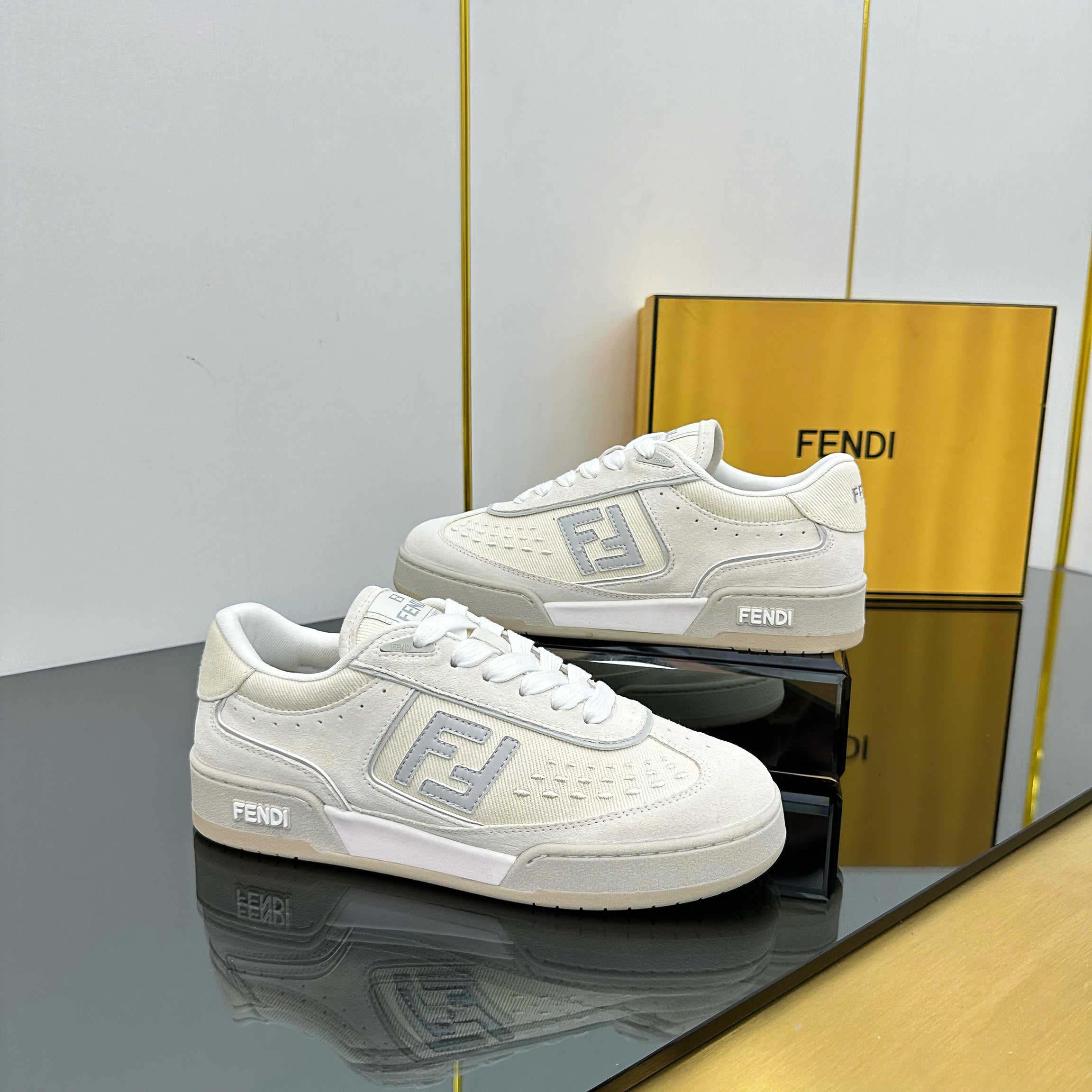 Z2Q105F421 Popular high-quality Shoes