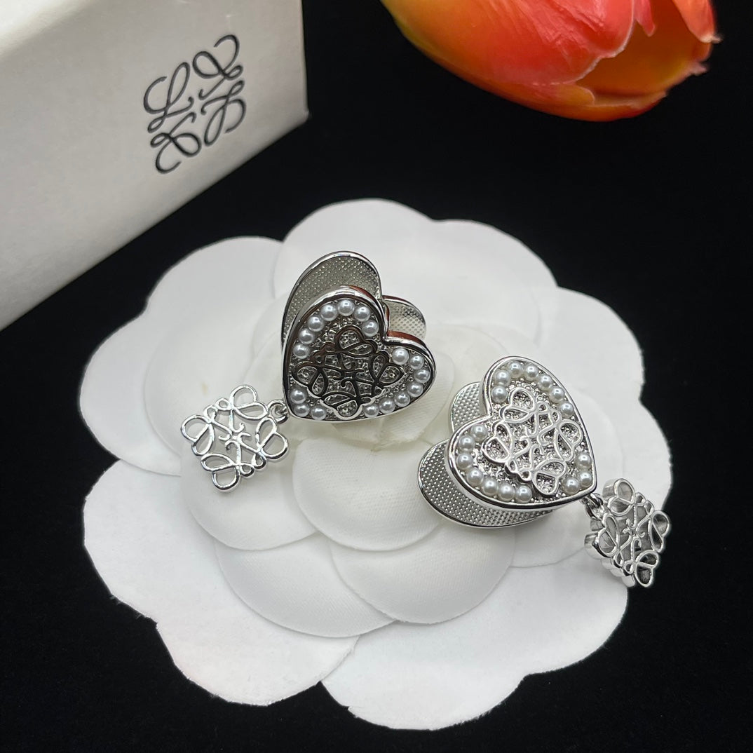 X1Z94A1002E Popular Earrings