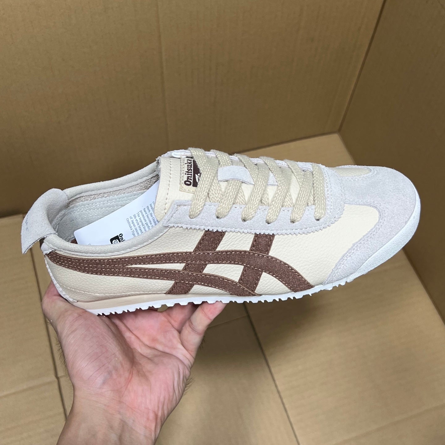 Z4Q95A33  Popular  shoes