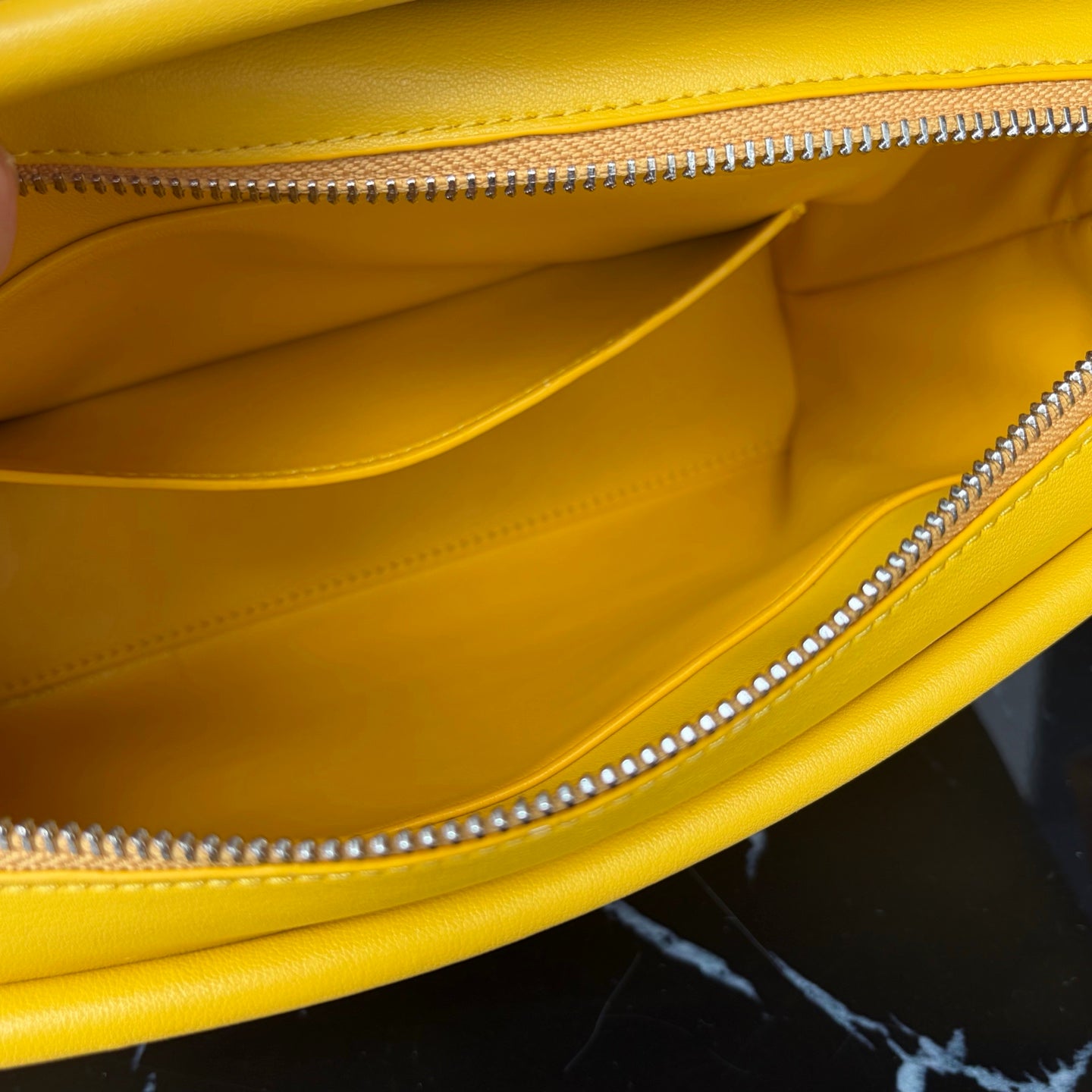 B1R66A15 Popular leather bag
