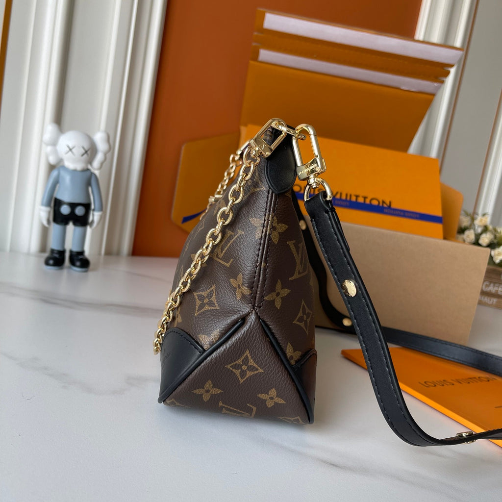 B1R76E01 Popular leather bag