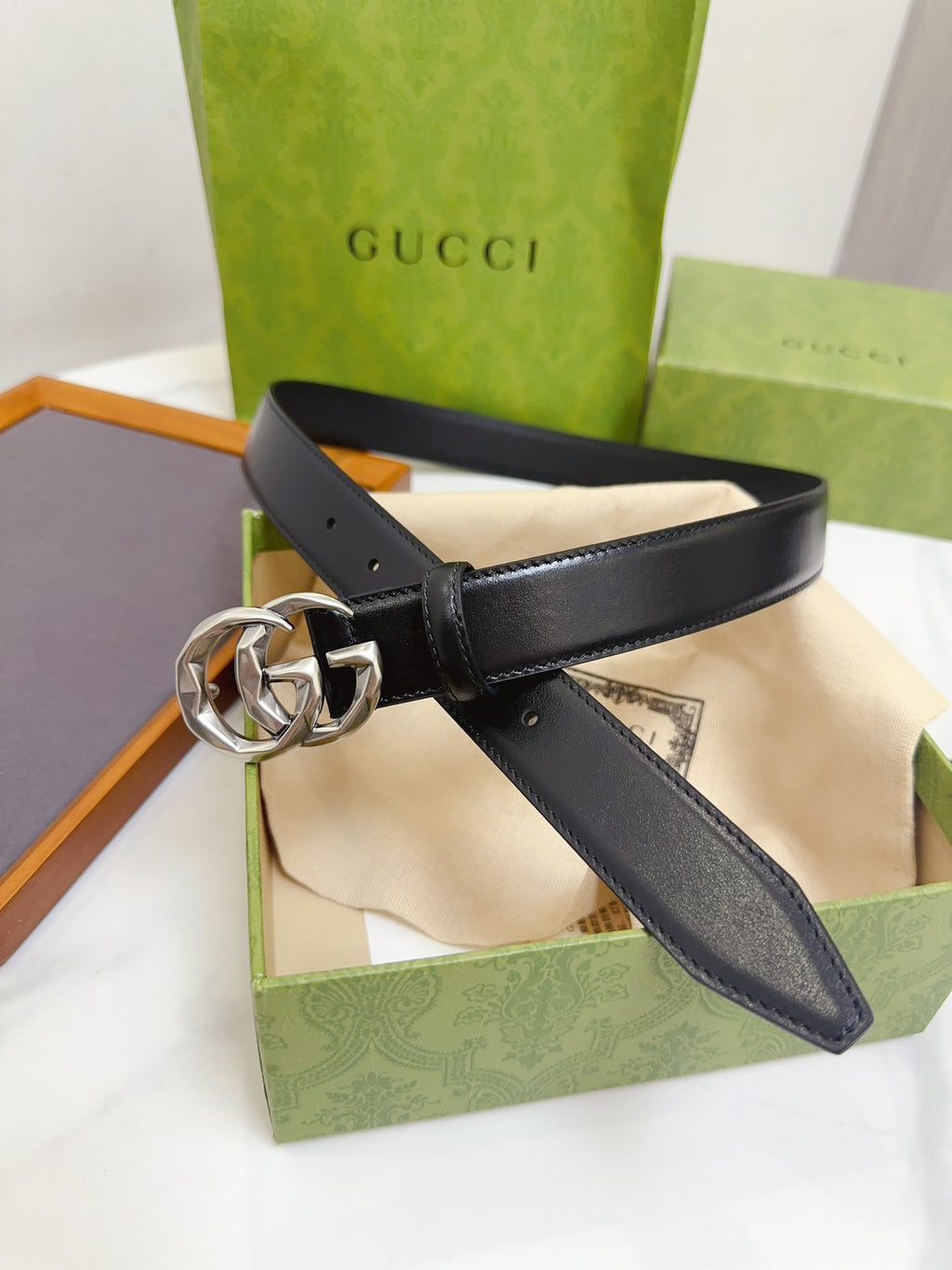 P2R55B13 Popular High quality belt With full package
