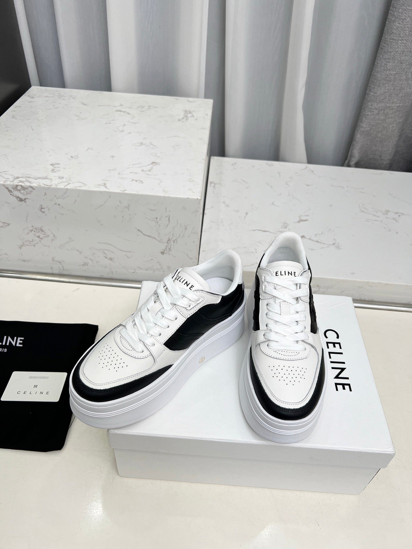 Z2Q105N272 Popular high-quality Shoes