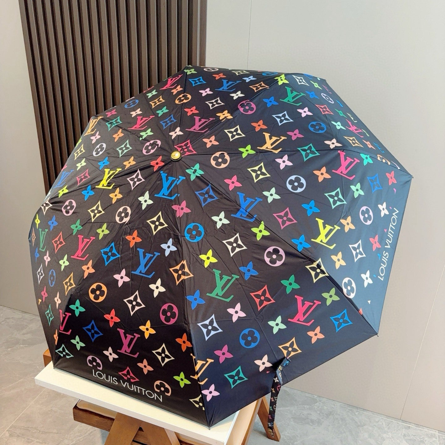 J1R85E16 Popular UV resistant umbrella