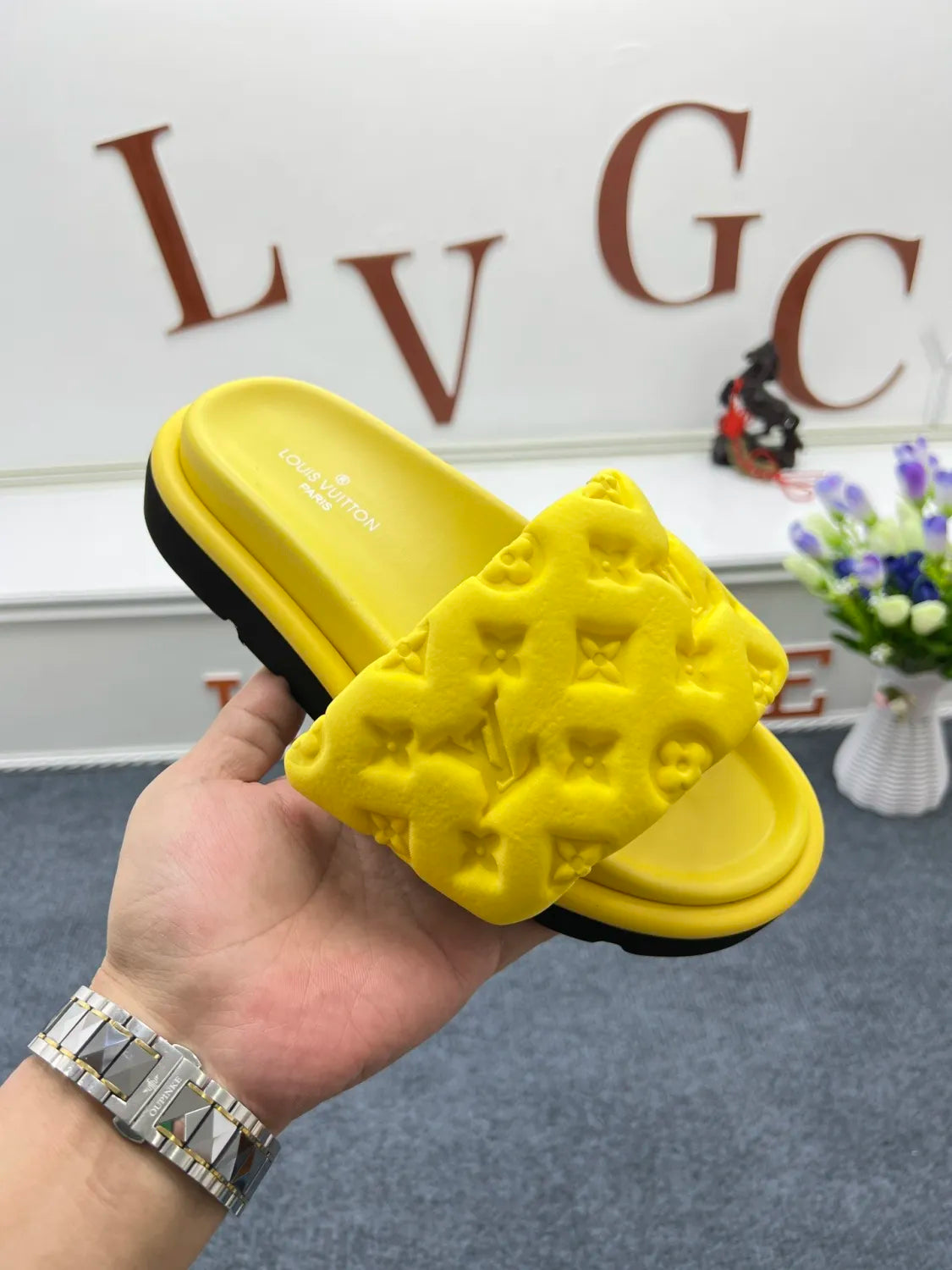 Z5YE115 Popular Slippers