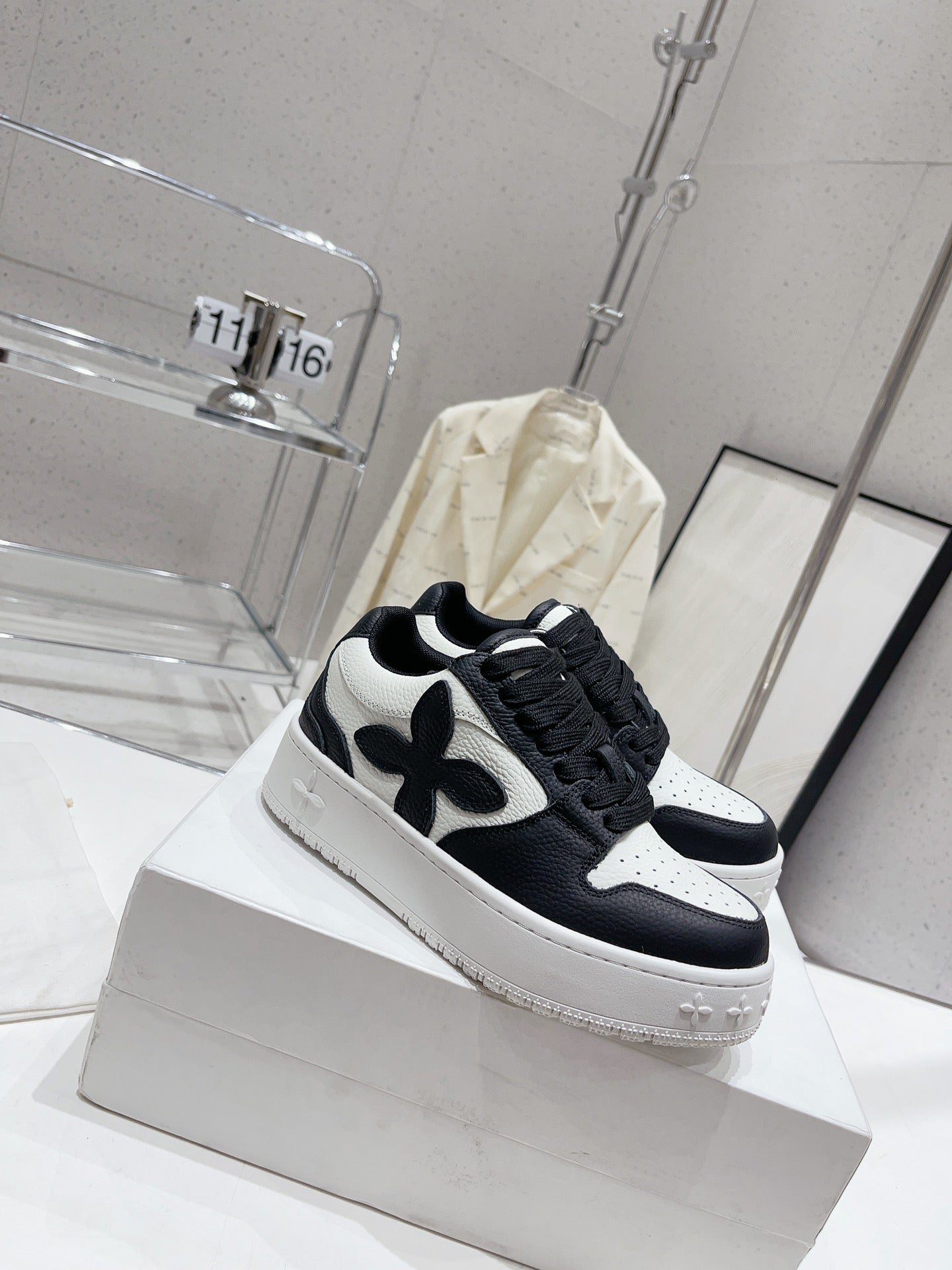 Z1Q105A345 Popular  Shoes