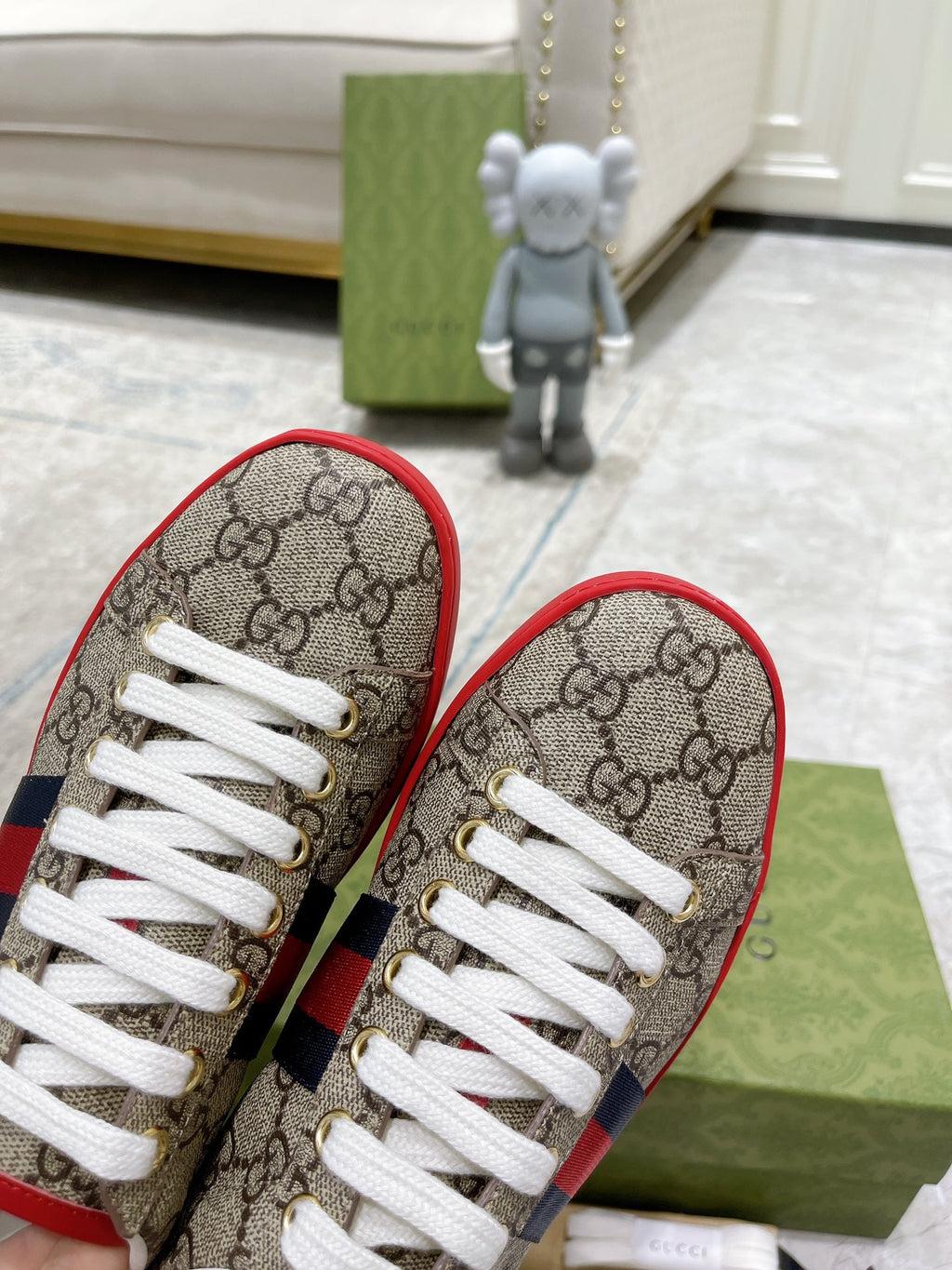 Z2Q105B202 Popular high-quality Shoes