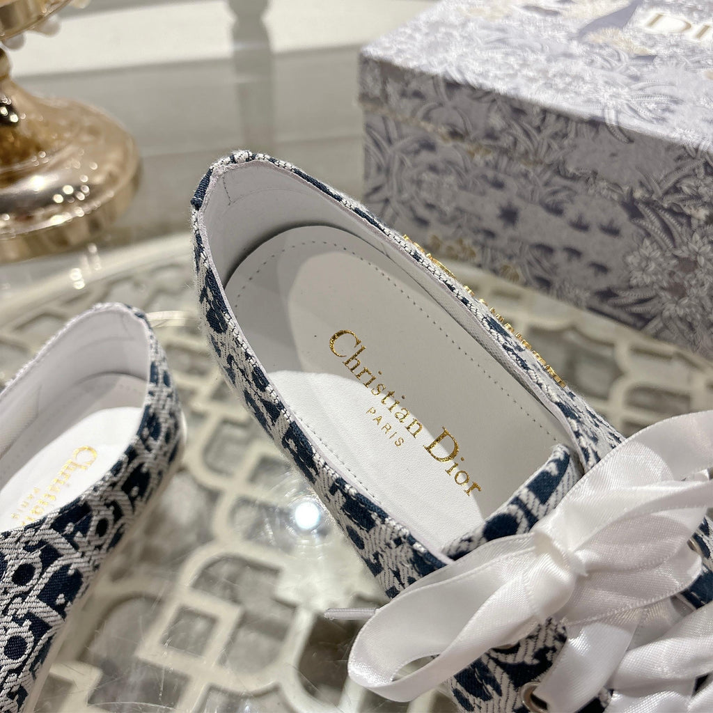 Z2Z85D59 Popular high-quality shoes