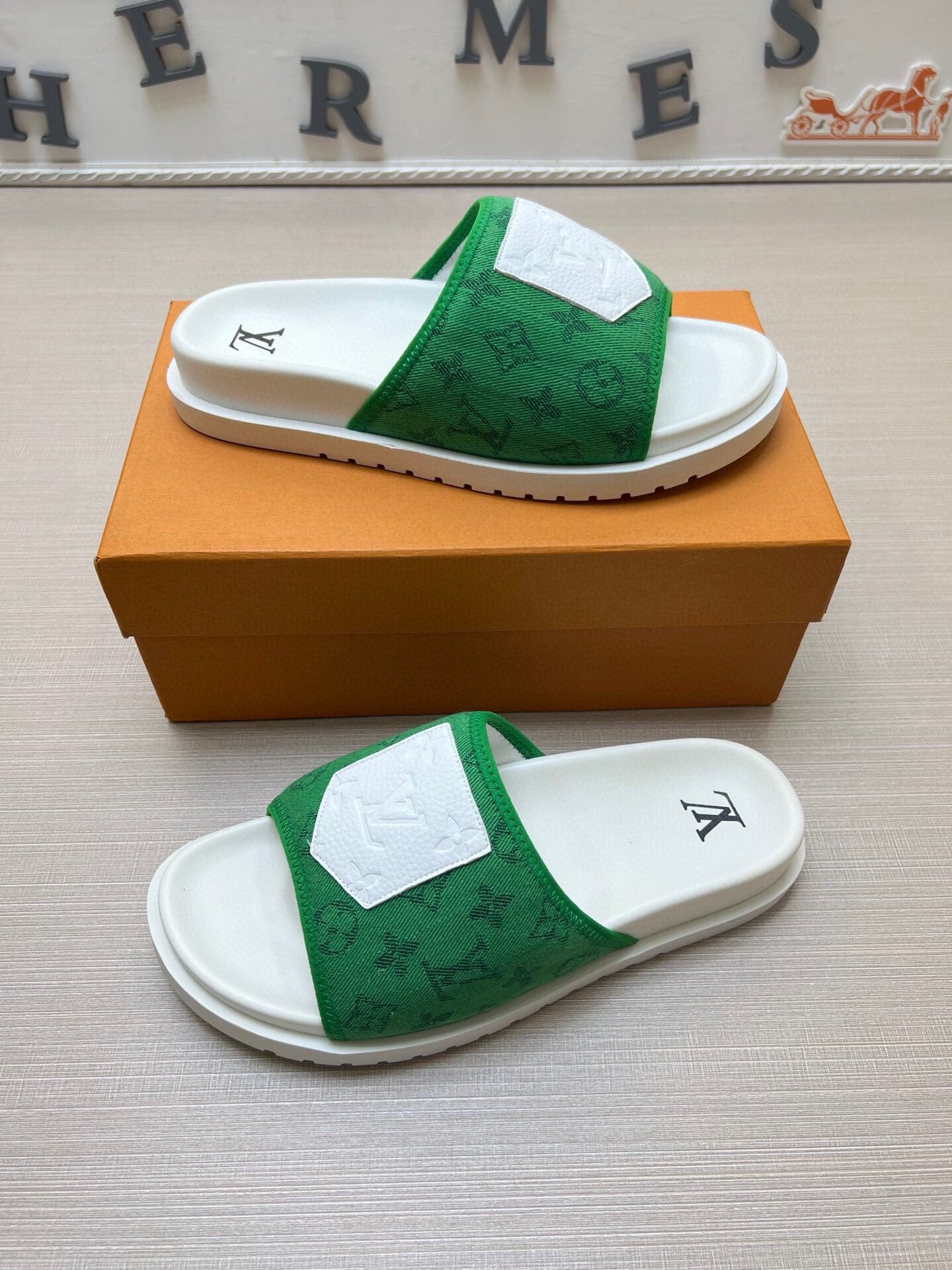 Z5WE252 Popular Slippers