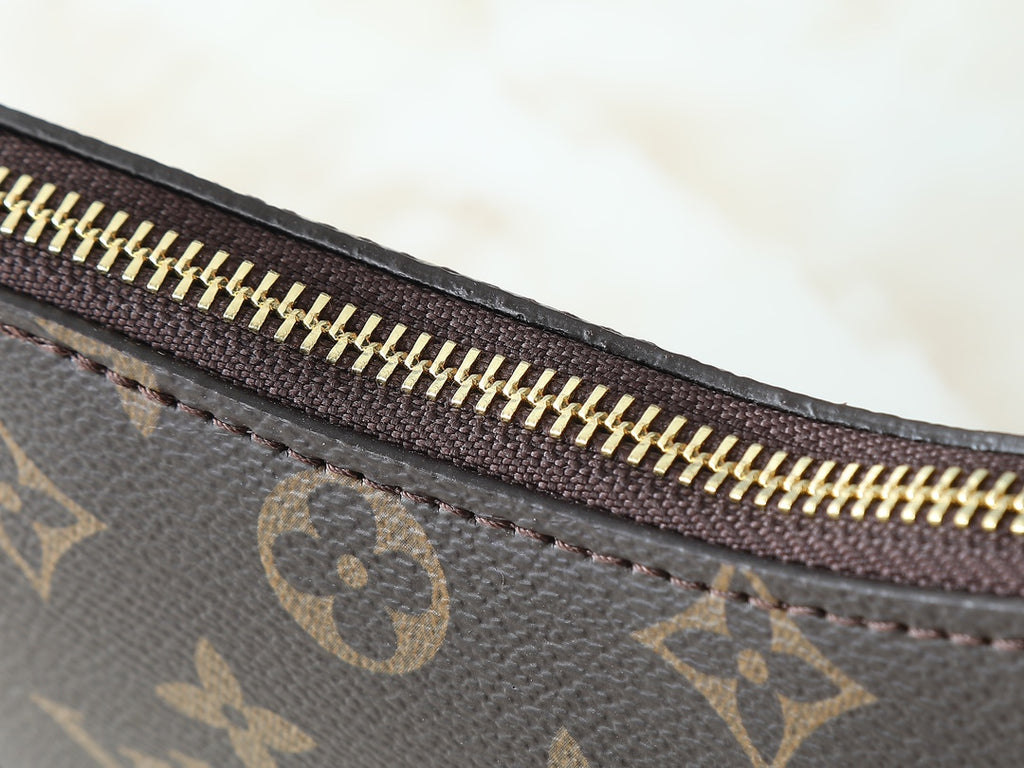 B1R15E23 Popular  leather bag