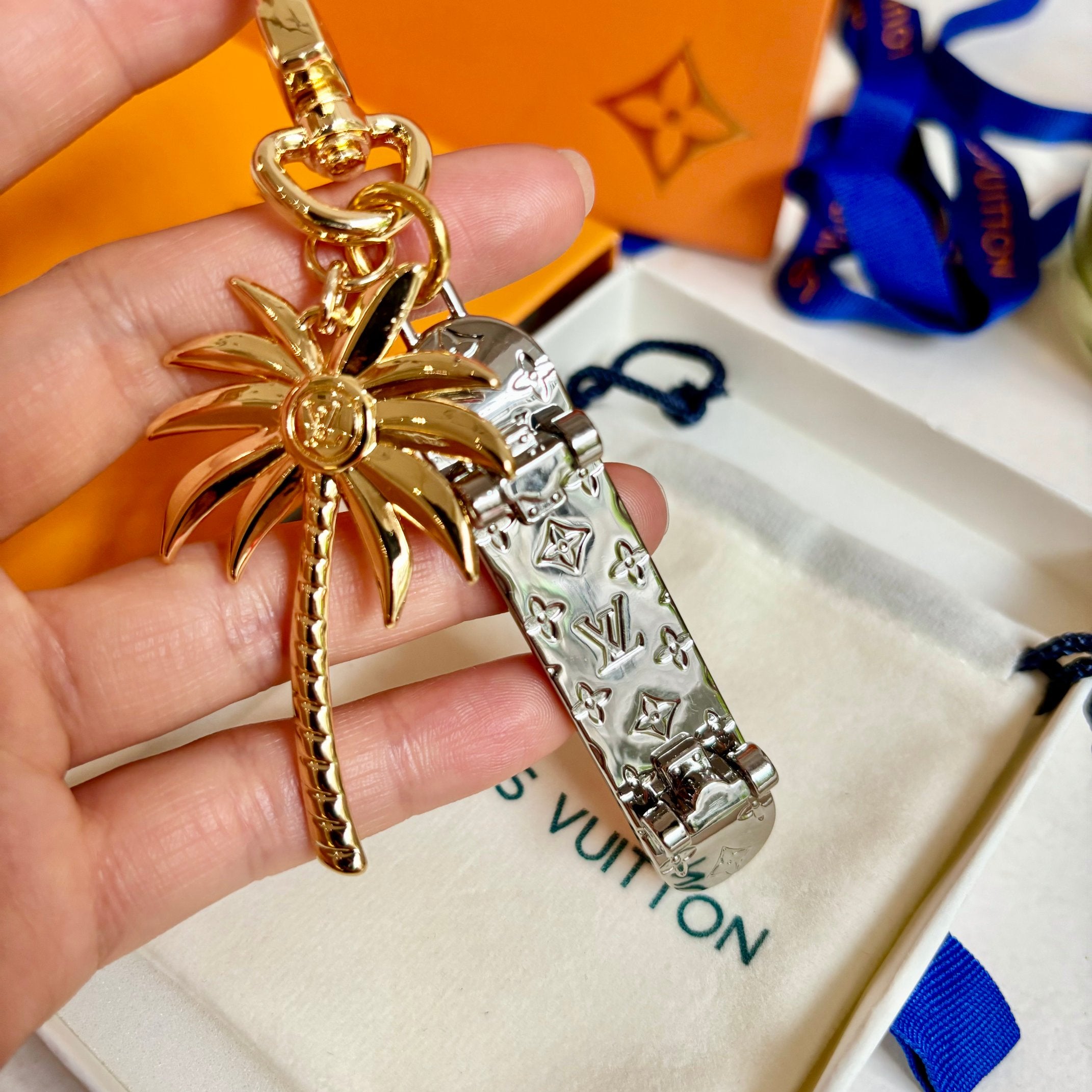A1Q95E11 Popular bag 's charms accessories