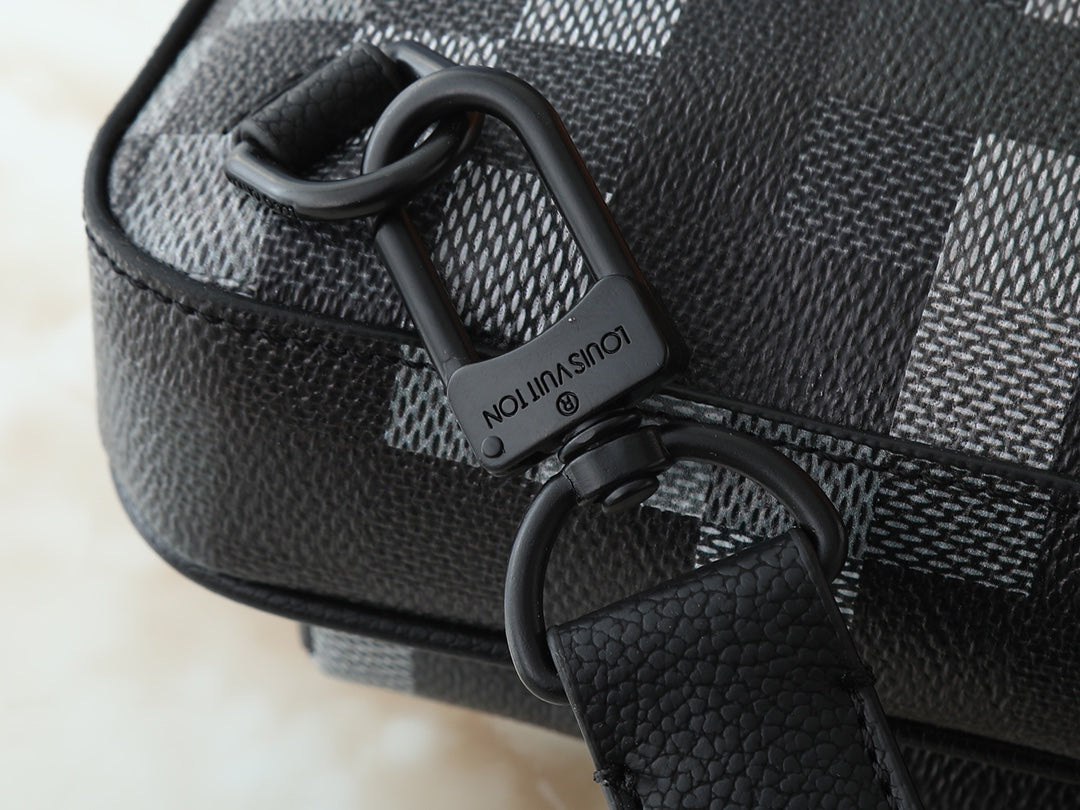B1R15E20 Popular  leather bag