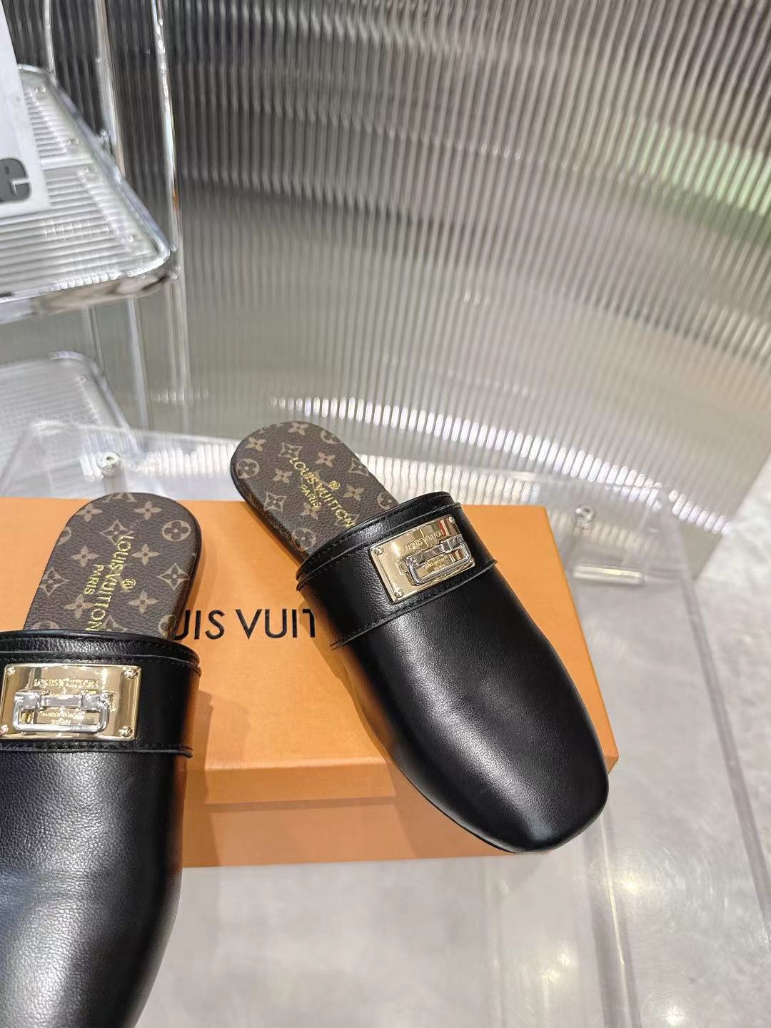 Z2R76E19 Popular high-quality leather shoes