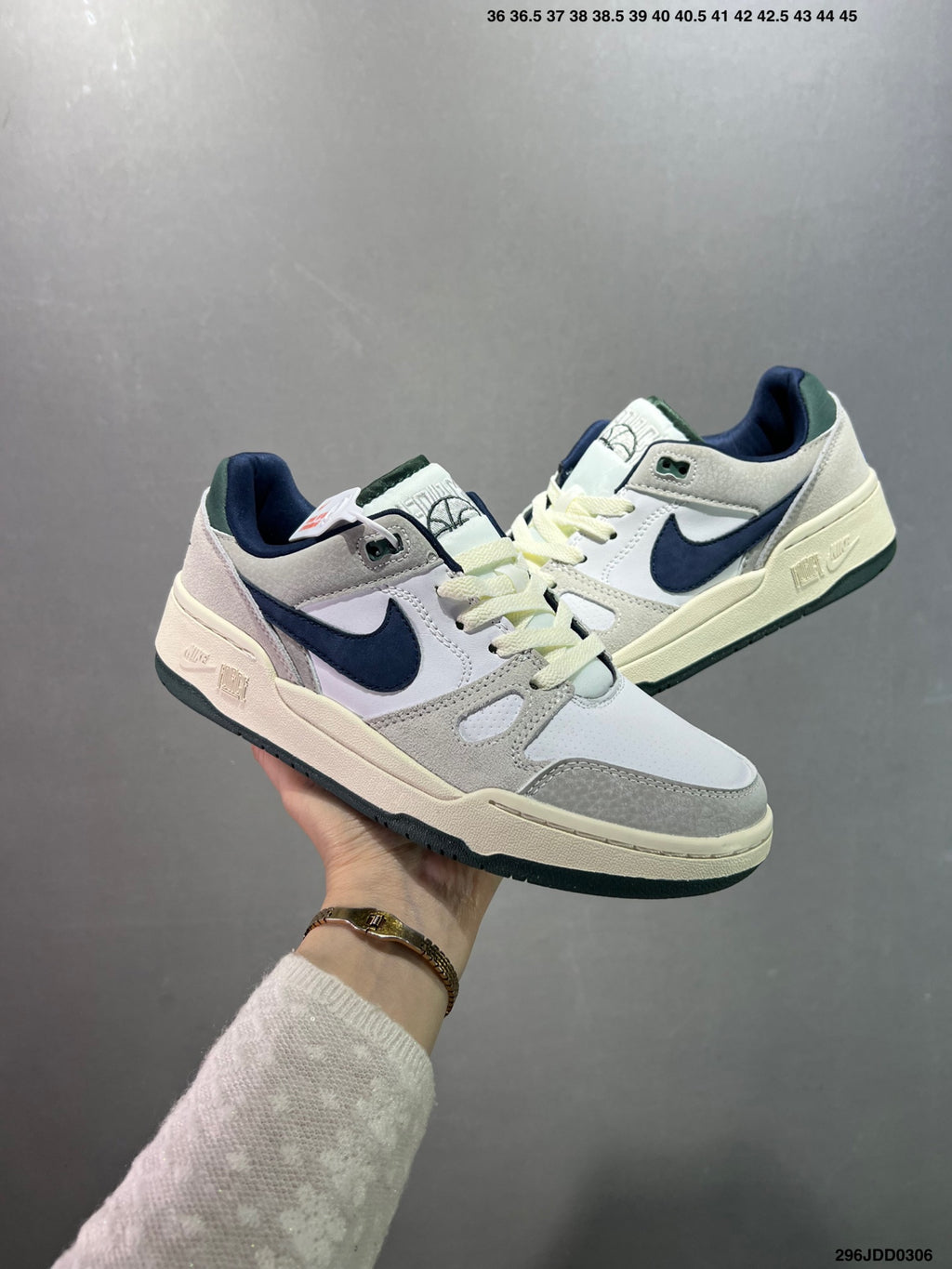 Z4Z35A59 Popular shoes (No box)
