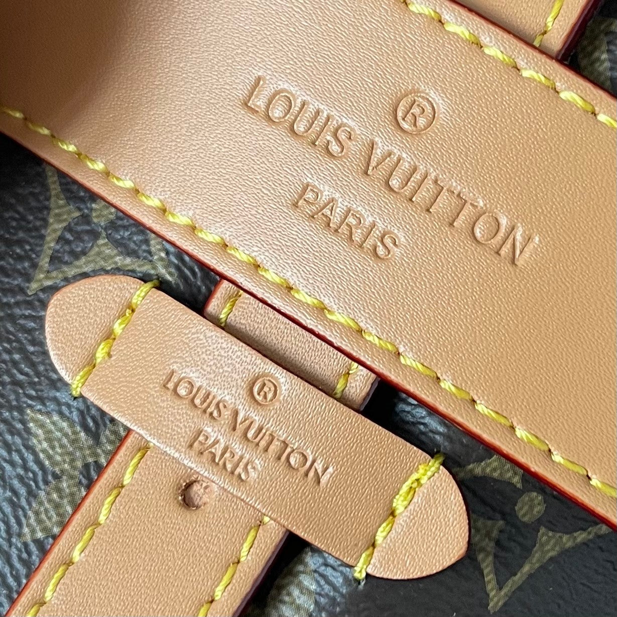 B12X34E277 Popular  leather bag 