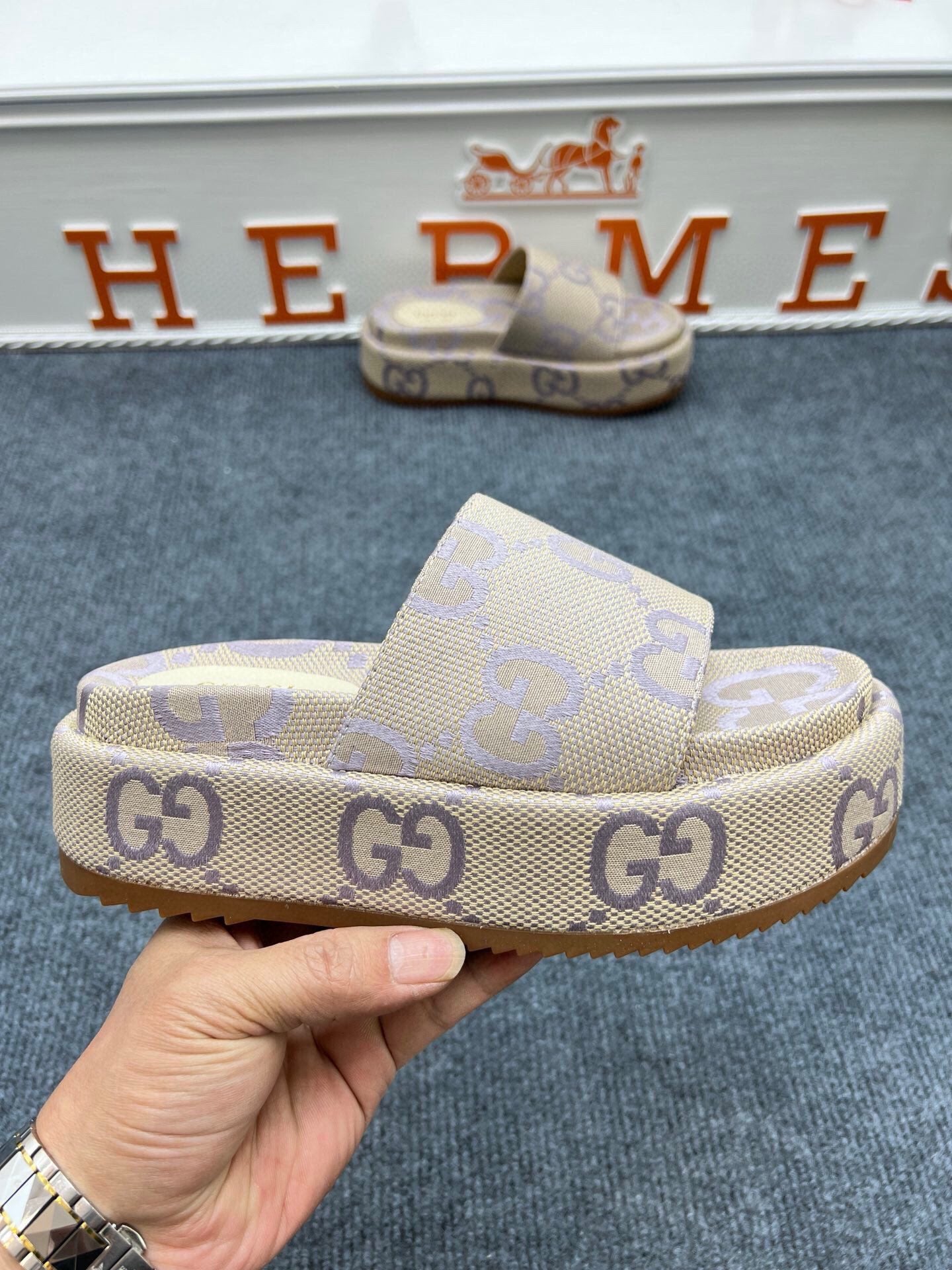 Z5ZB122 Popular slippers  Sole thickness 5.5cm