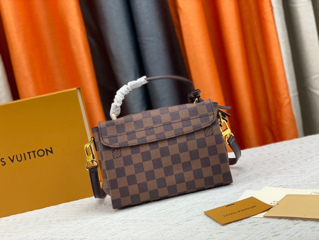 B1W15E2 Popular leather Bags