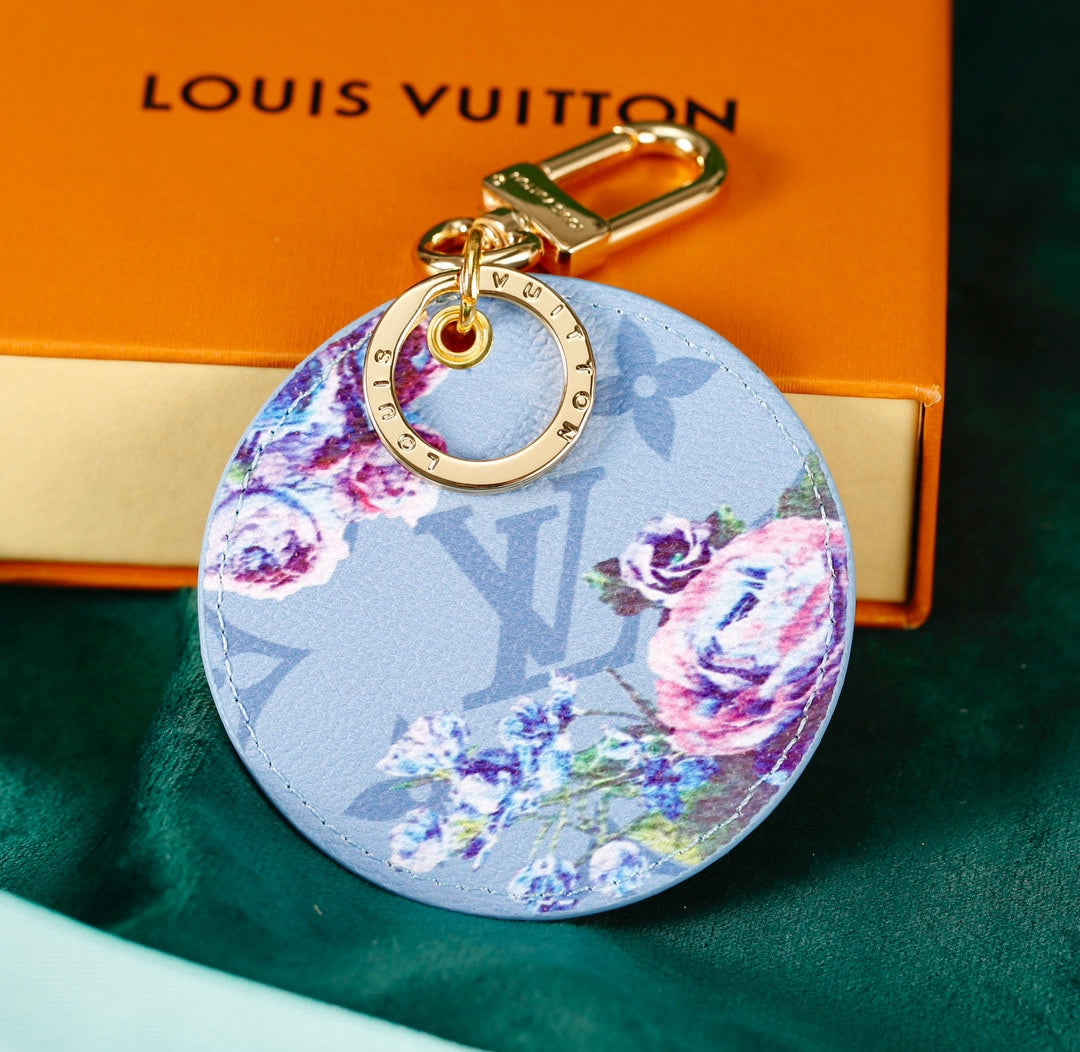 A1Q105E22 Popular bag 's charms accessories