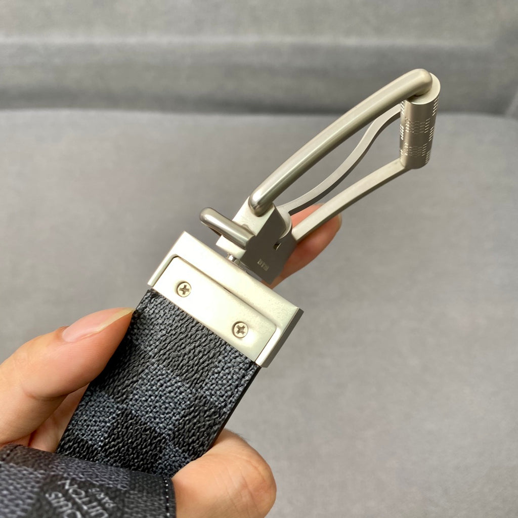P1Q64E66 Popular  High quality belt With full package