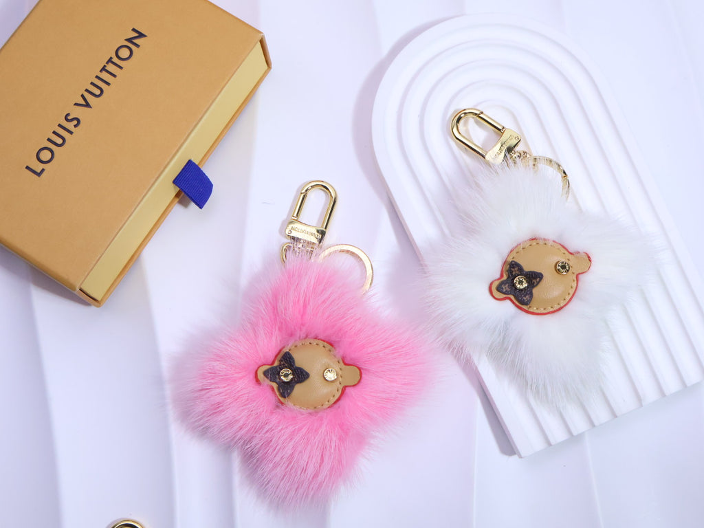 A1Q105E26 Popular bag 's charms accessories
