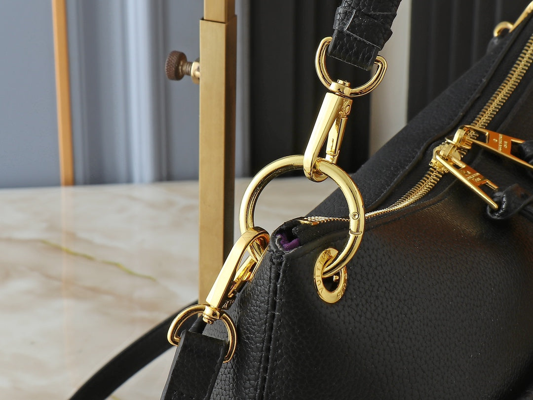 B1W35E115 Popular leather bag