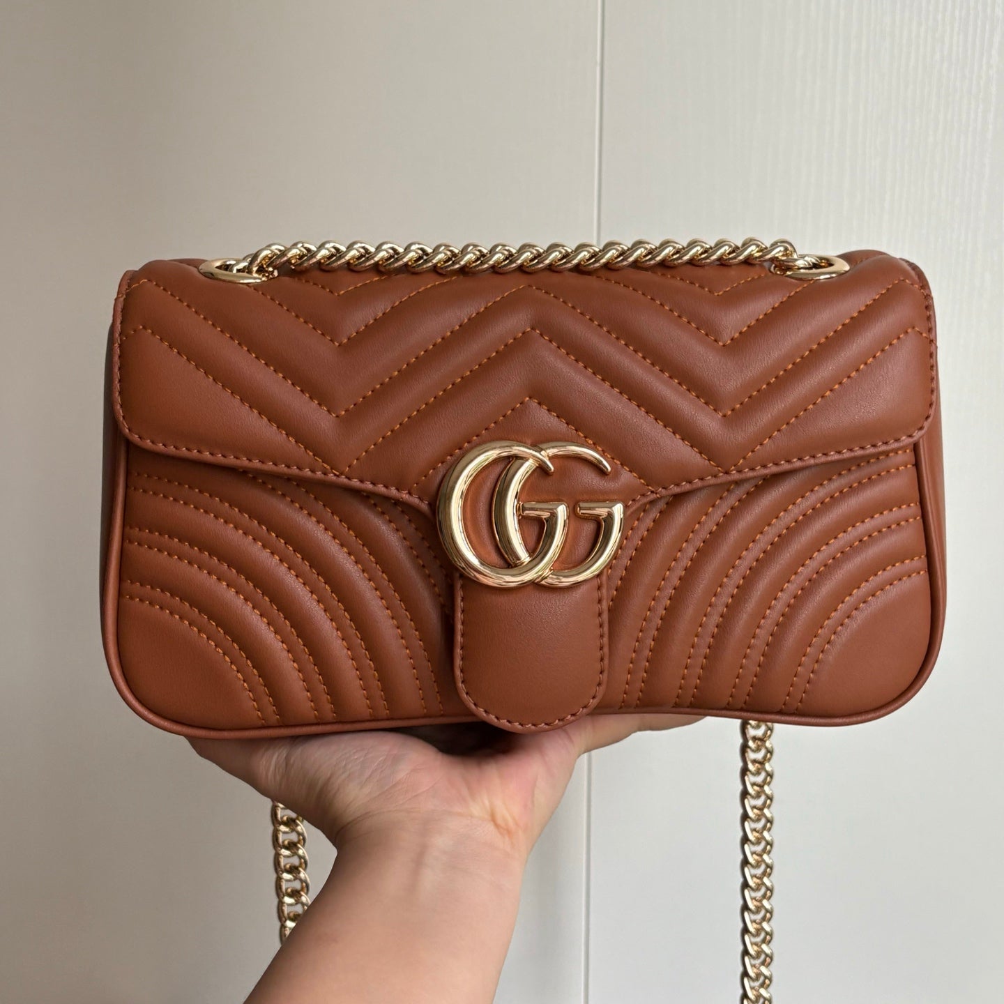 B1P36B69 Popular leather bag