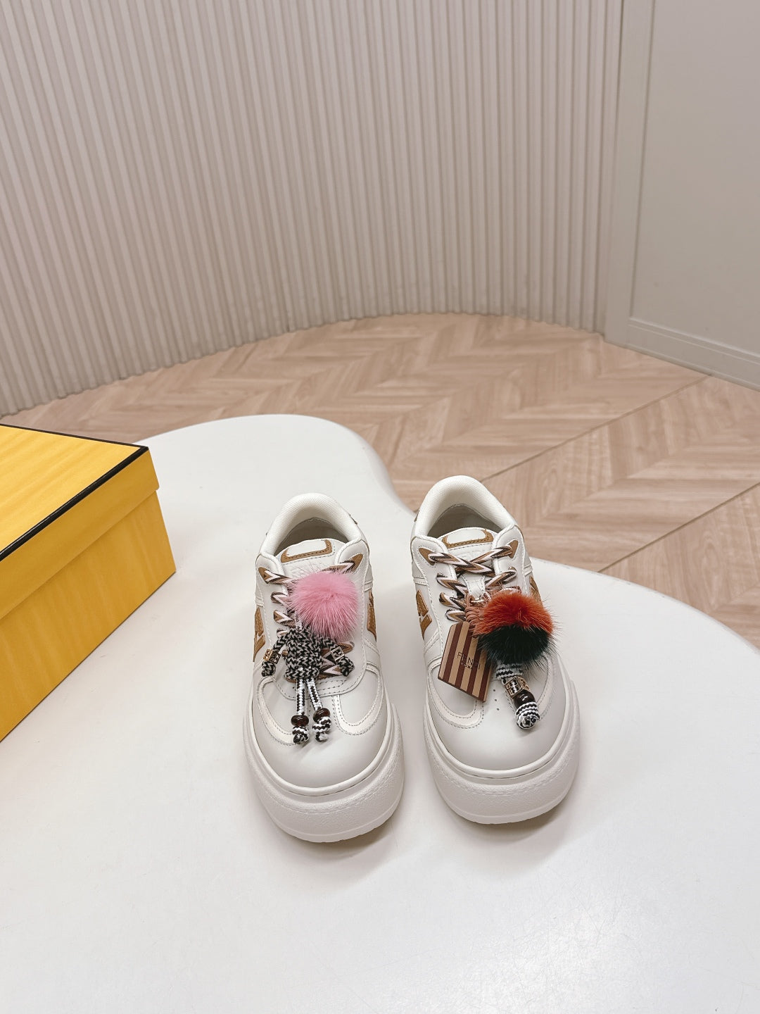 Z2Q105F417 Popular high-quality Shoes