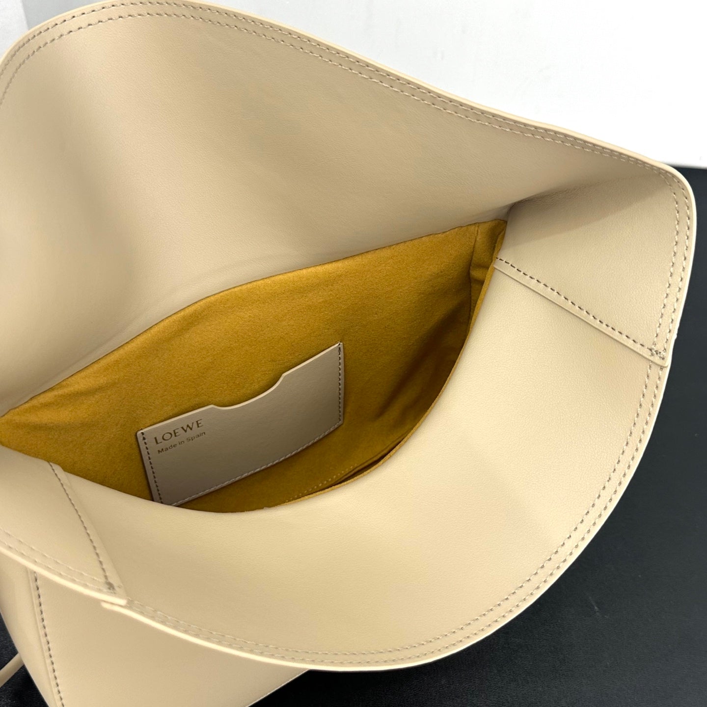 B1R66A10 Popular leather bag