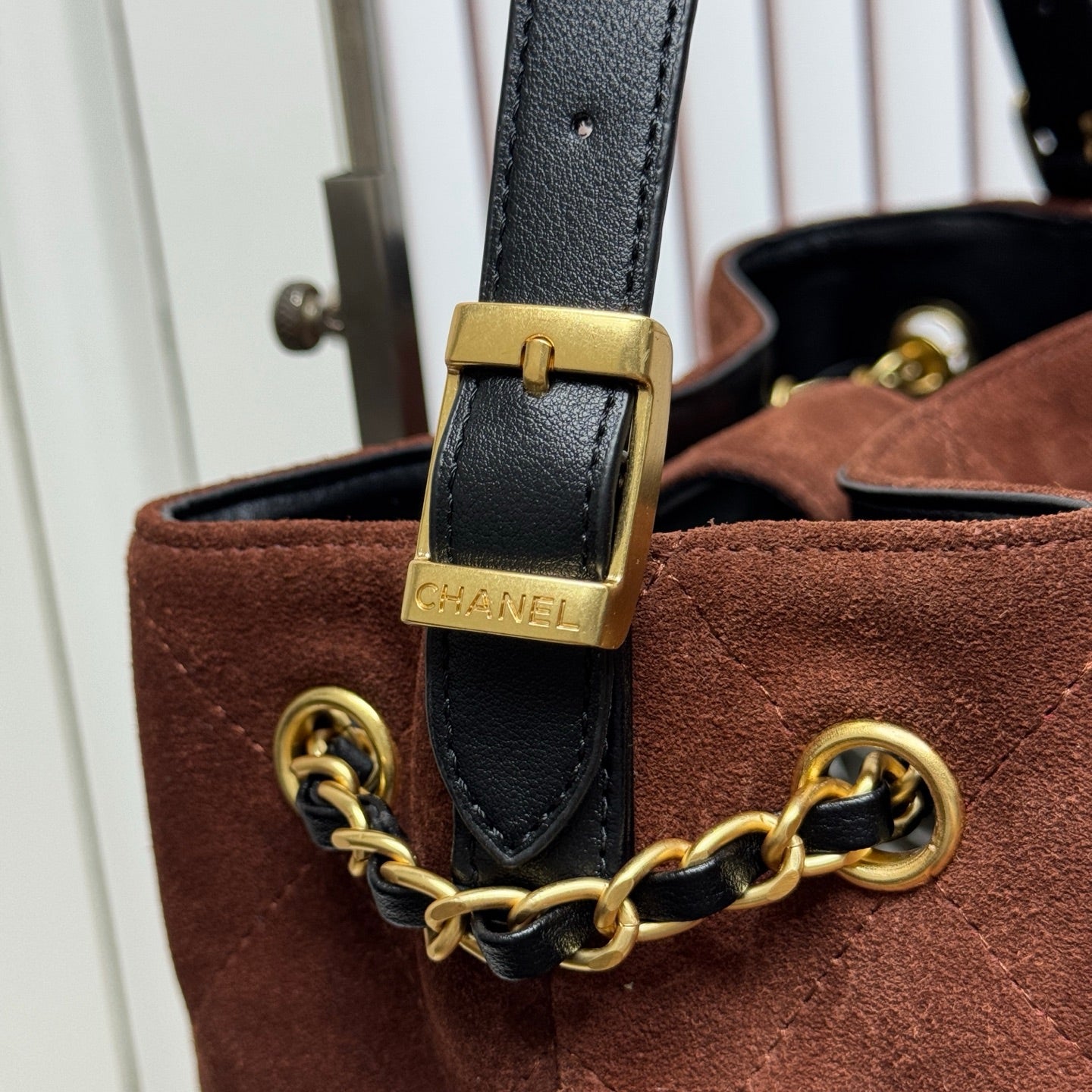 B1P46C19 Popular leather bag