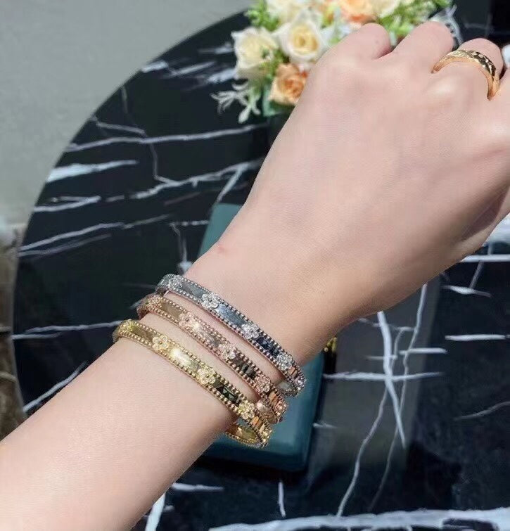X5Q85VC81K  Popular Bracelets