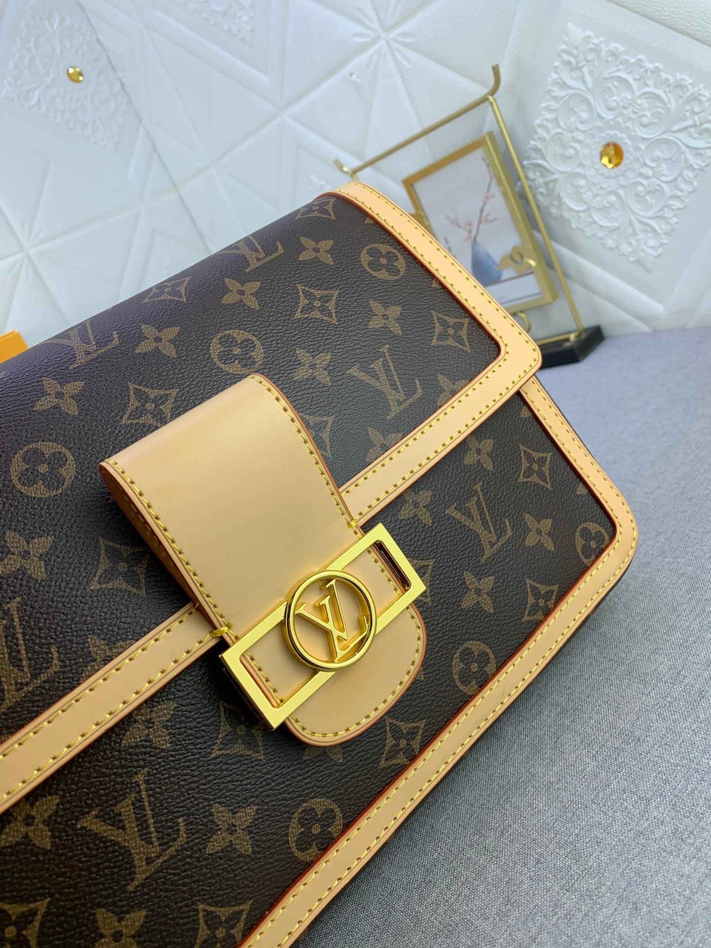 B12X44E344 Popular  leather bag 