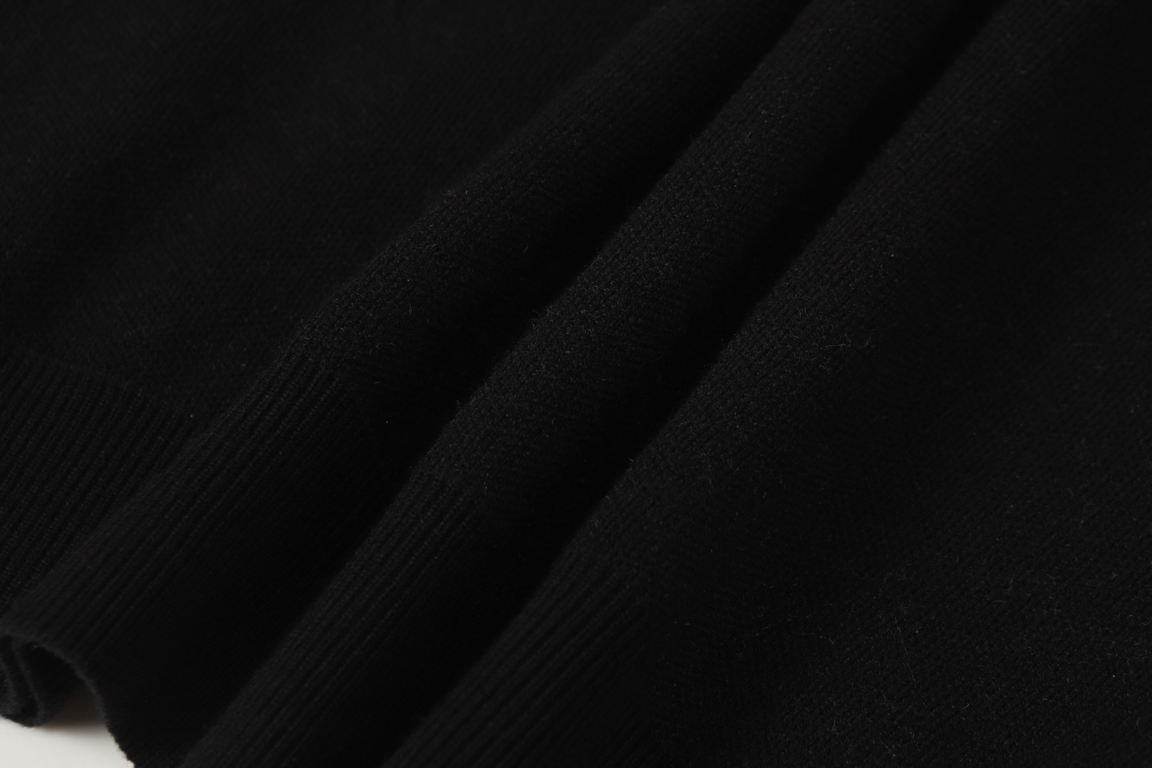 U1Z05J402 Popular Sweaters