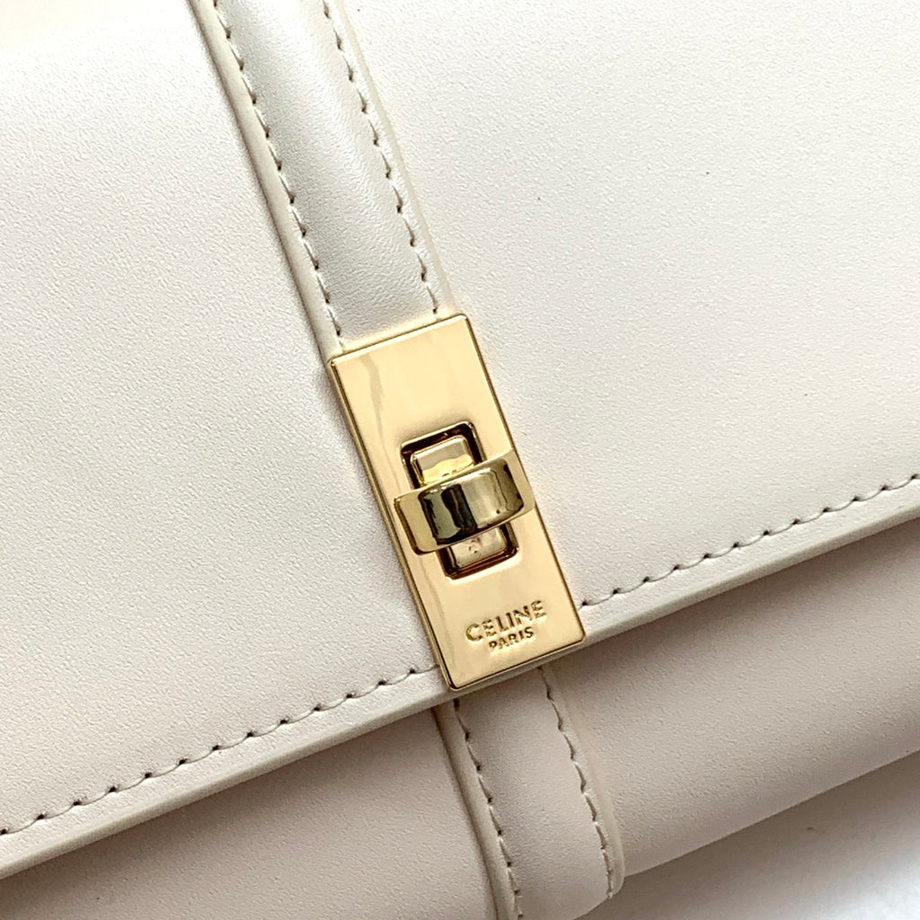 B1X44CL374 Popular  leather bag (with box)