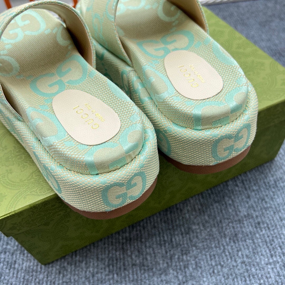 Z5ZB122 Popular slippers  Sole thickness 5.5cm